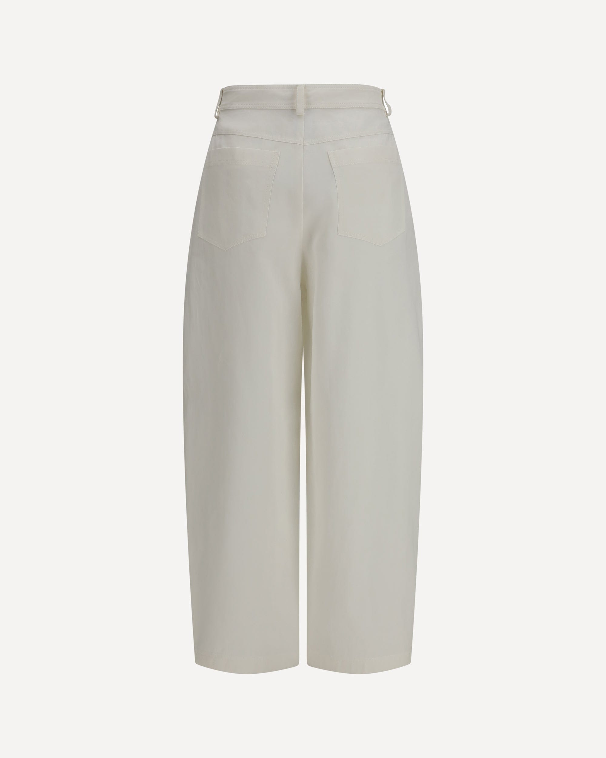Brunello Cucinelli Barrel Fit Jeans With Pockets
