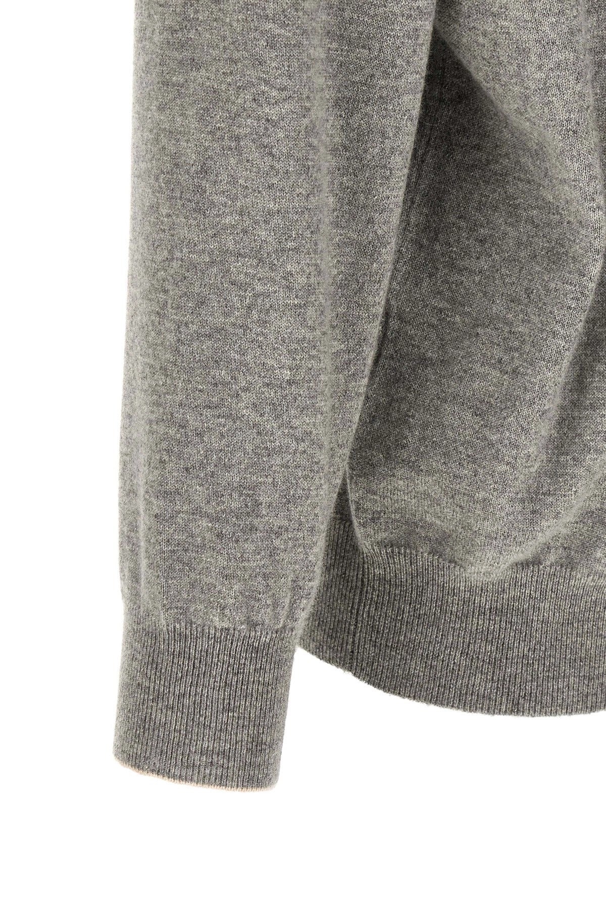 Brunello Cucinelli グレー カシミヤ クルーネック セーター
