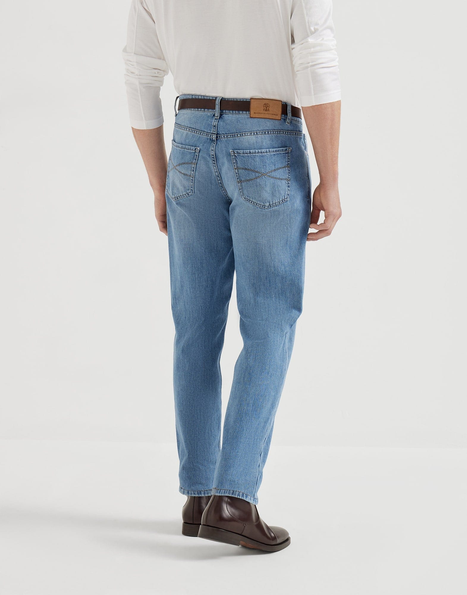 BRUNELLO CUCINELLI デニムジーンズ Brunello Cucinelli ライトデニム トラディショナルフィットジーンズ