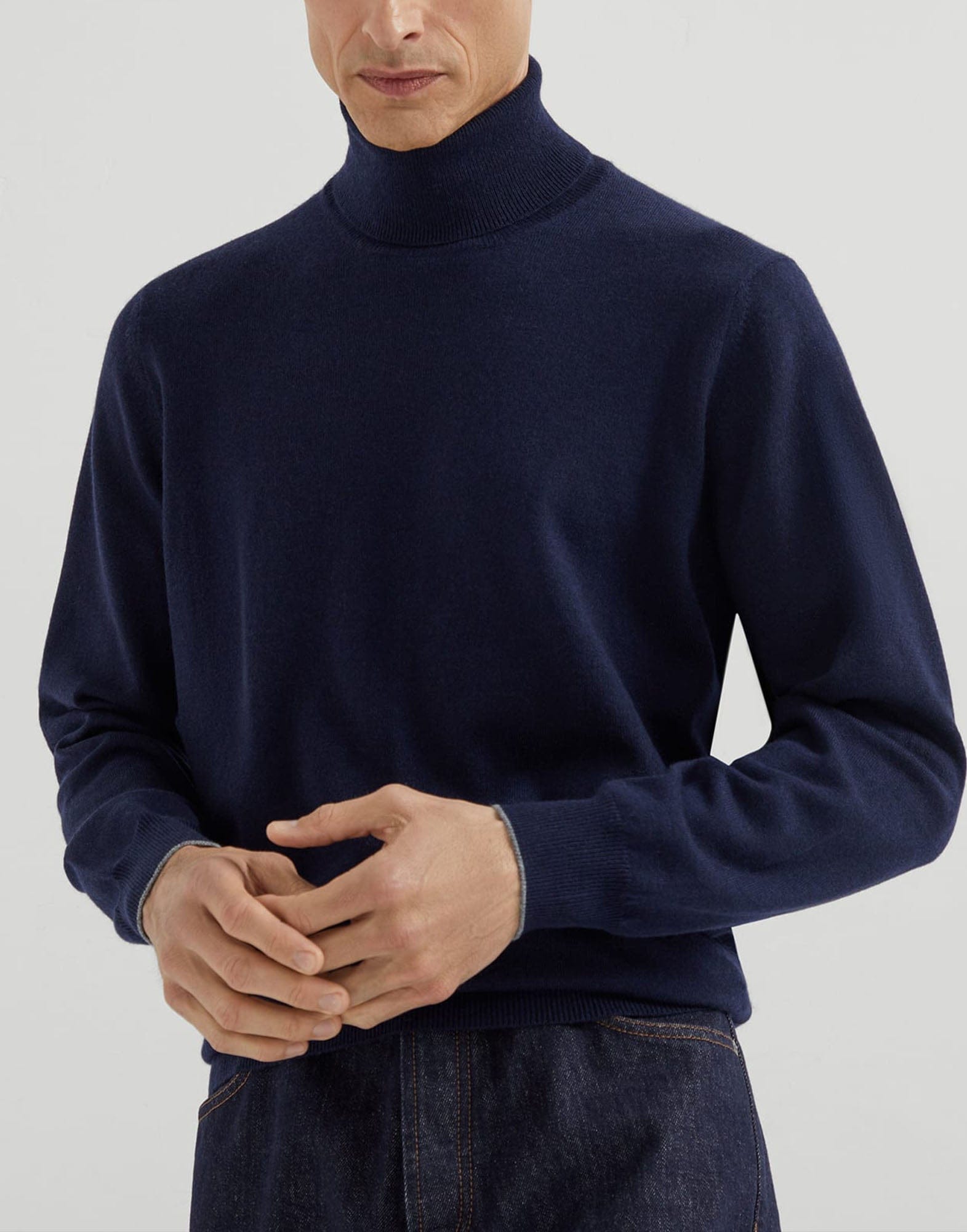 Brunello Cucinelli ネイビーブルー カシミヤ タートルネックセーター