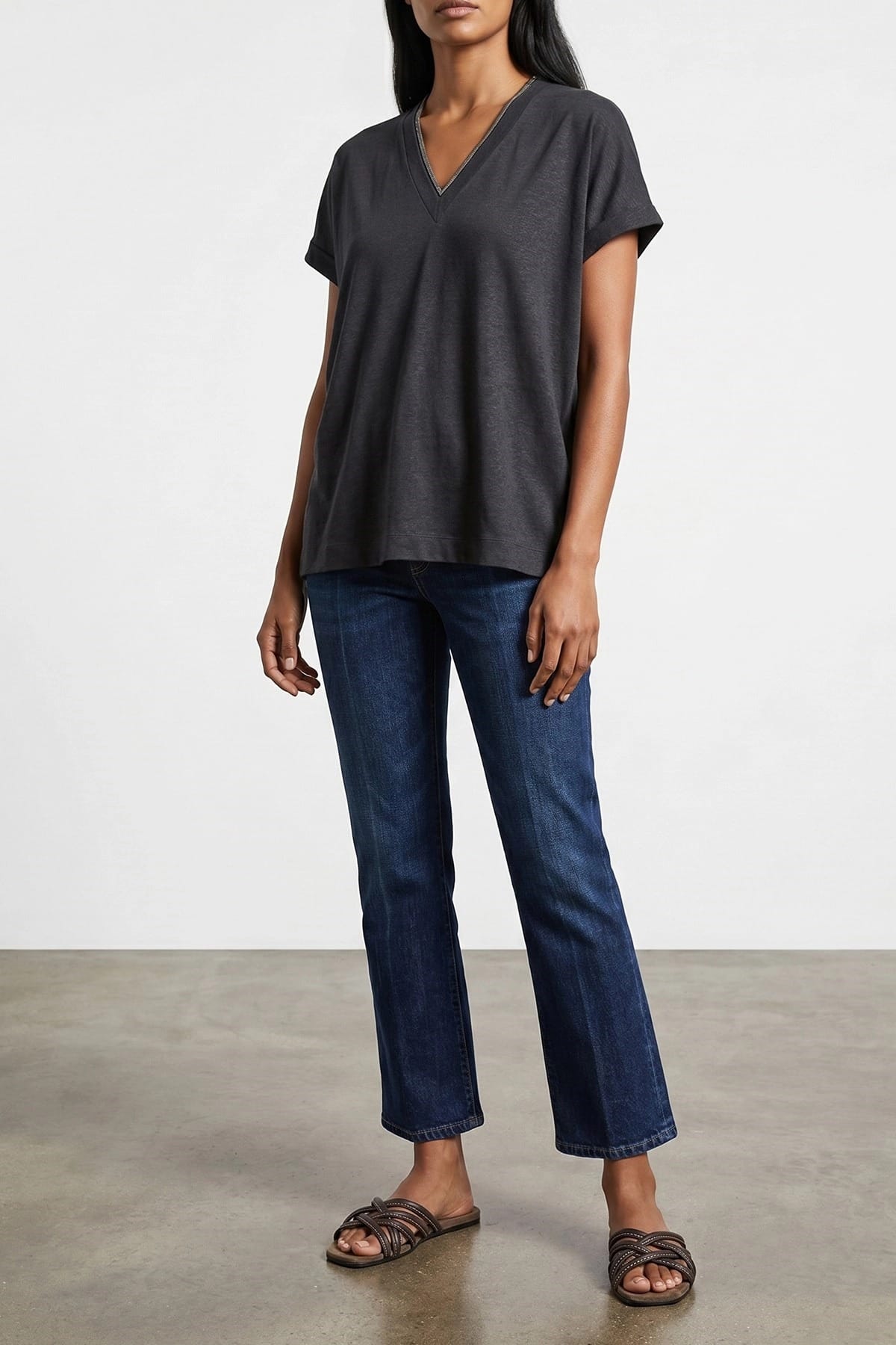 Brunello Cucinelli T-shirt met glanzende afwerkingen en V-hals - alternate view