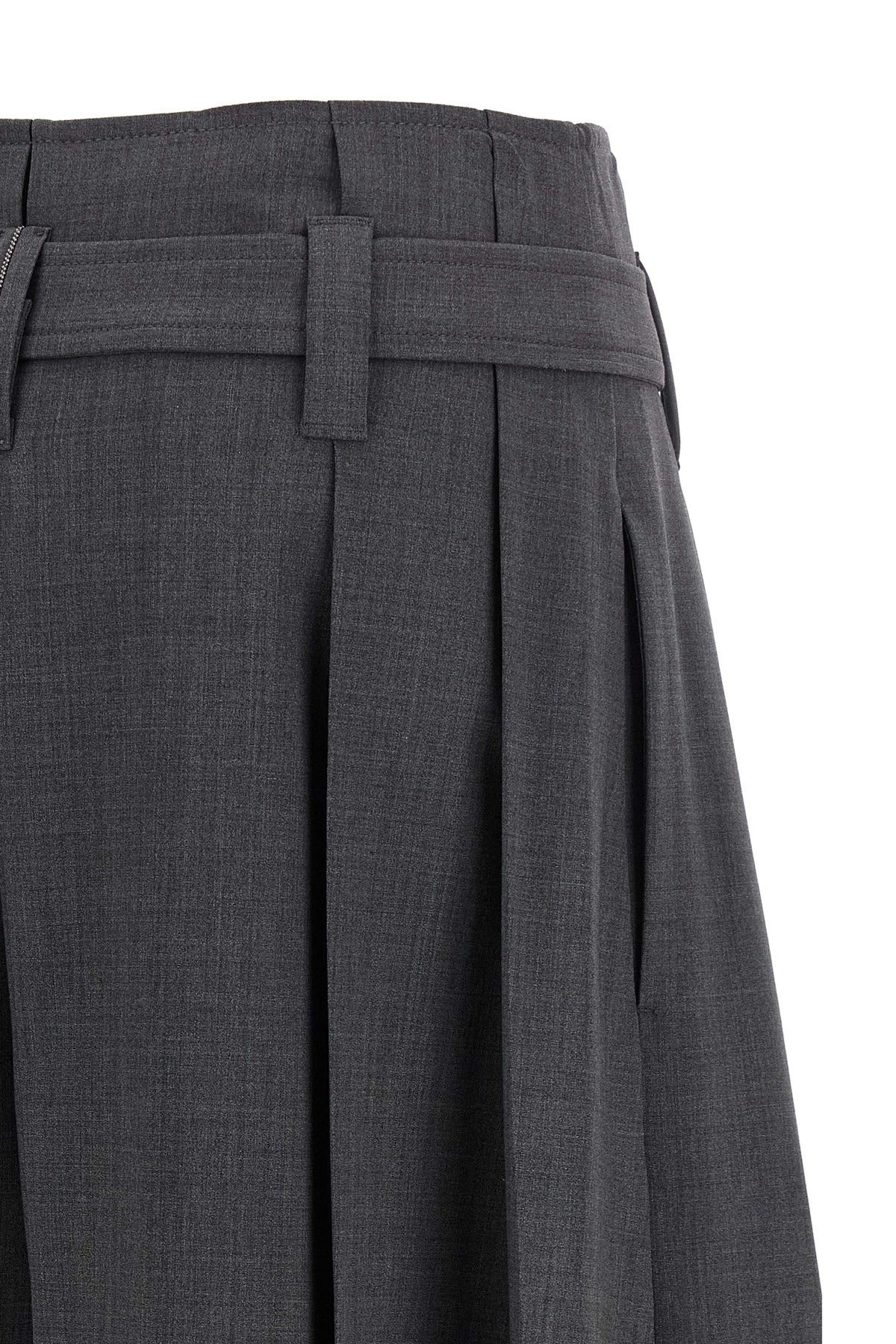 شورت برمودا مفصل بطيات من Brunello Cucinelli