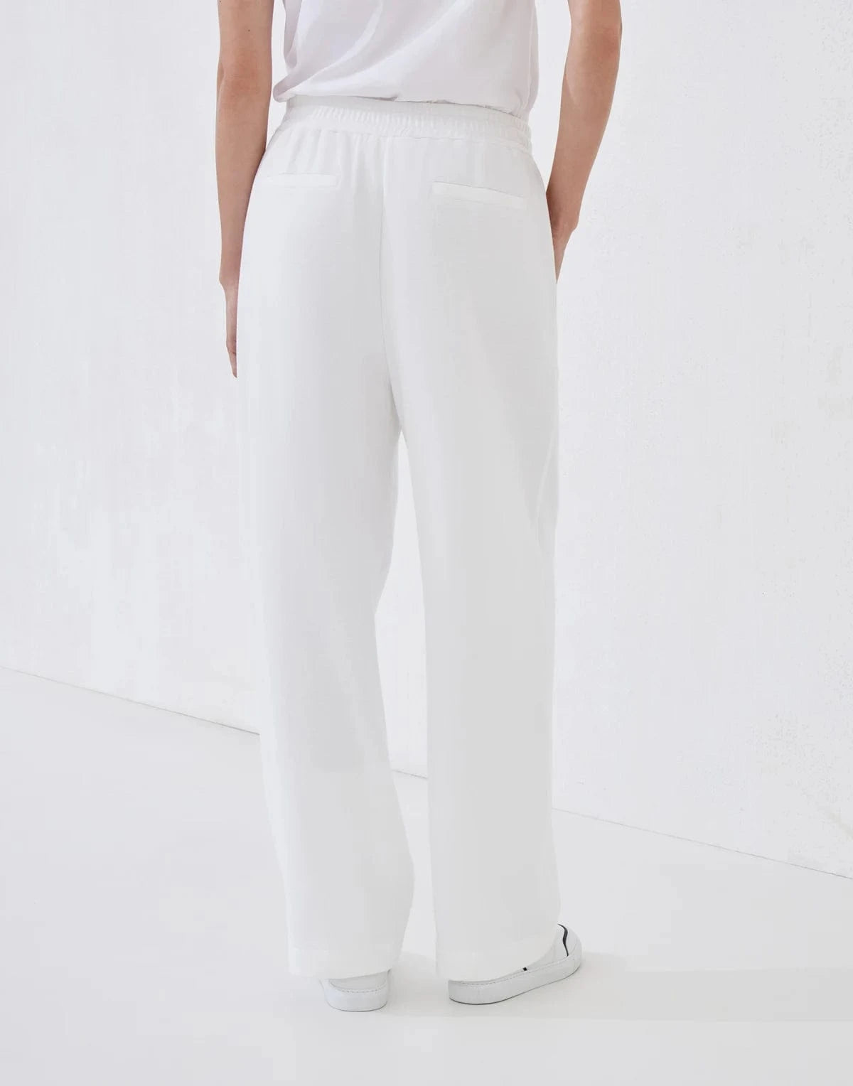 パンツ BRUNELLO CUCINELLI Men's pants and bermuda shorts | Brunello Cucinelli