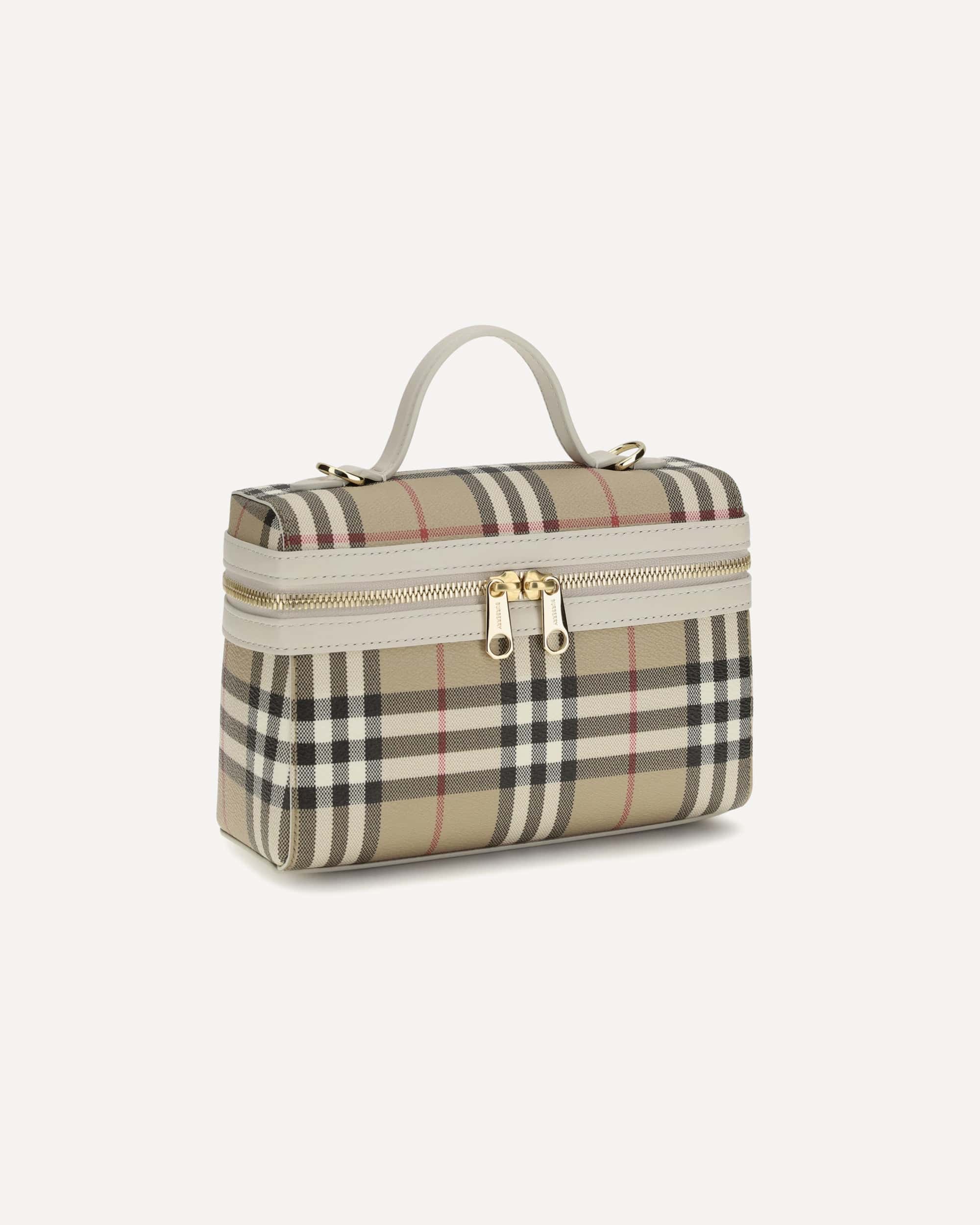 Burberry London ミニハンドバッグ  ポーチ　バニティ BURBERRY（バーバリー） ミニポーチ ブラック ミニバニティ キャンバス