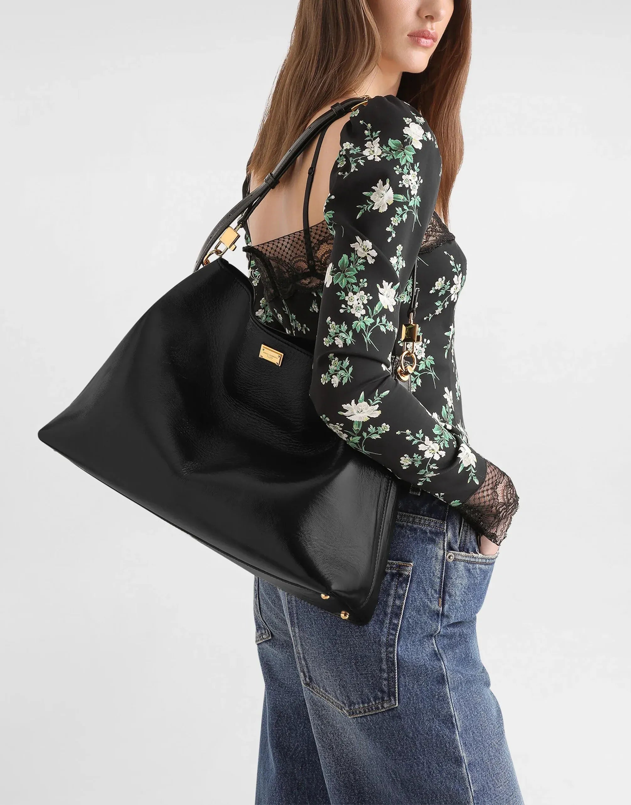 Dolce & Gabbana Black Large Vittoria Shoulder Bag