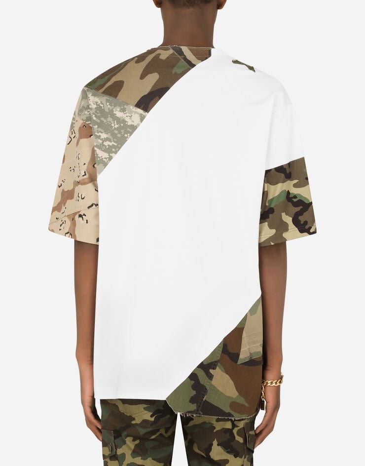 Dolce & Gabbana Camouflage Patchwork Logo T-Shirt | Sendegaro BR