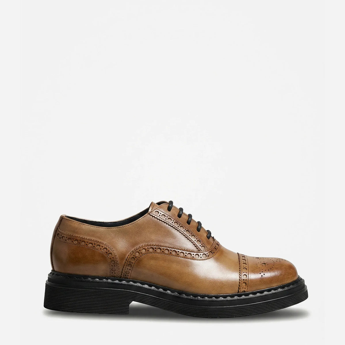 マオララDolce&Gabbana 革靴 Dolce & Gabbana Cognac Tan Leather Cap-Toe Brogue Derby Shoes
