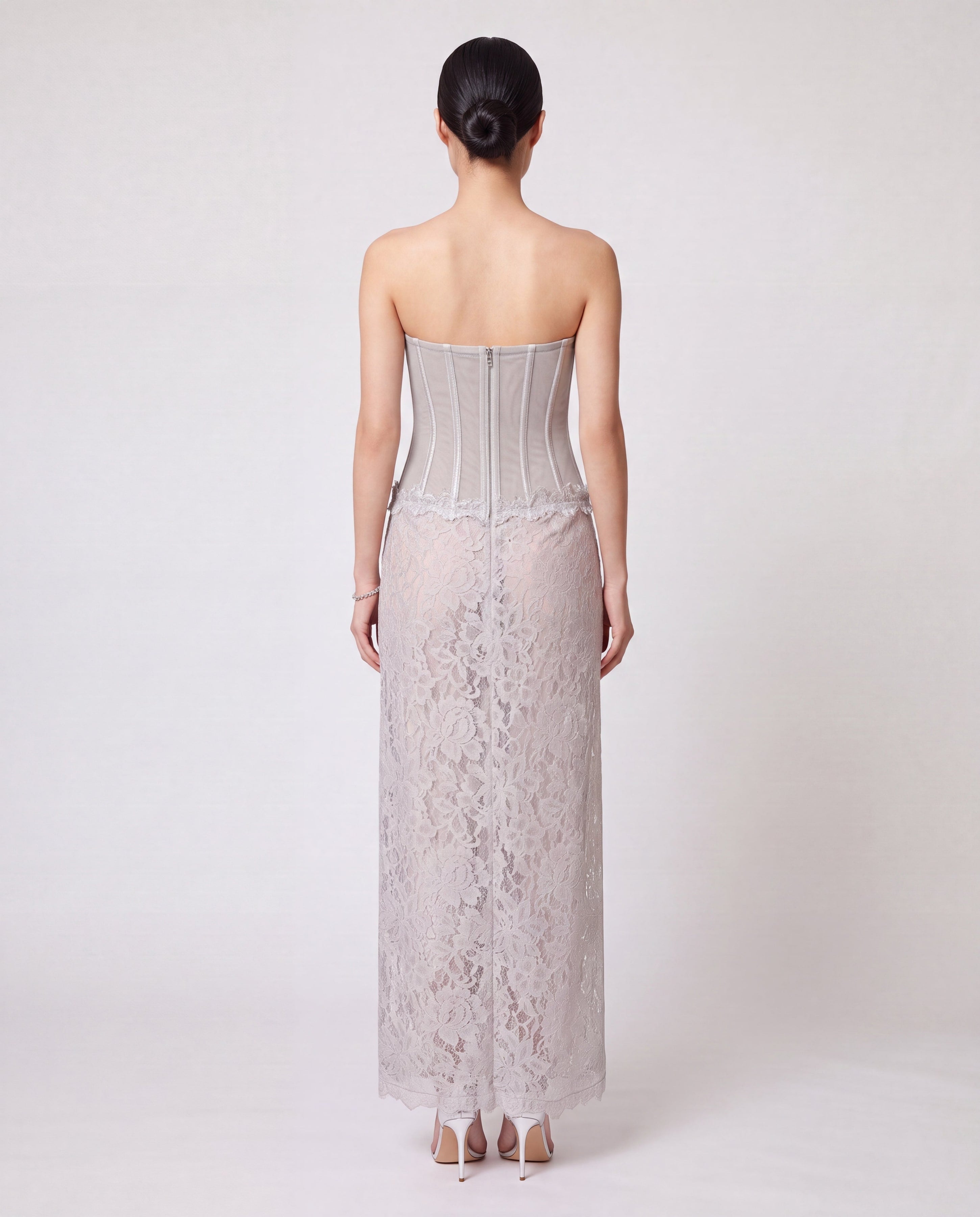 Dolce & Gabbana Maxikleid aus Spitze mit Korsett