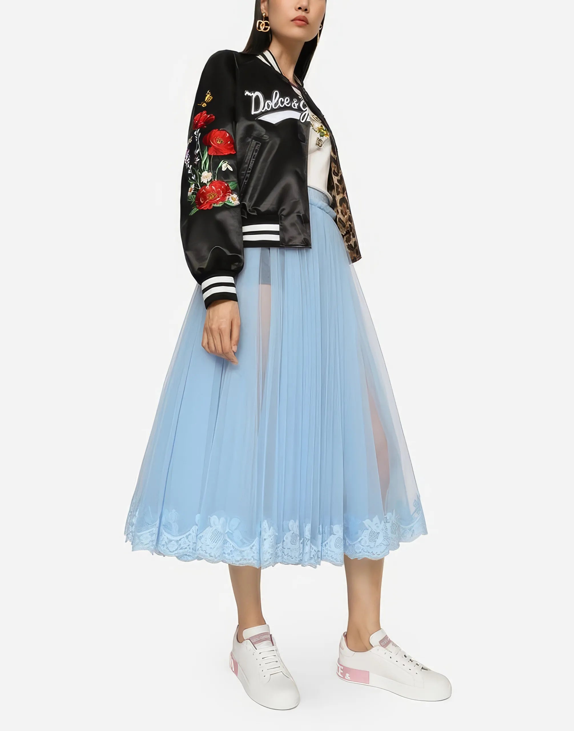 Jaqueta Varsity de Cetim Bordada com Detalhe Floral - alternate view