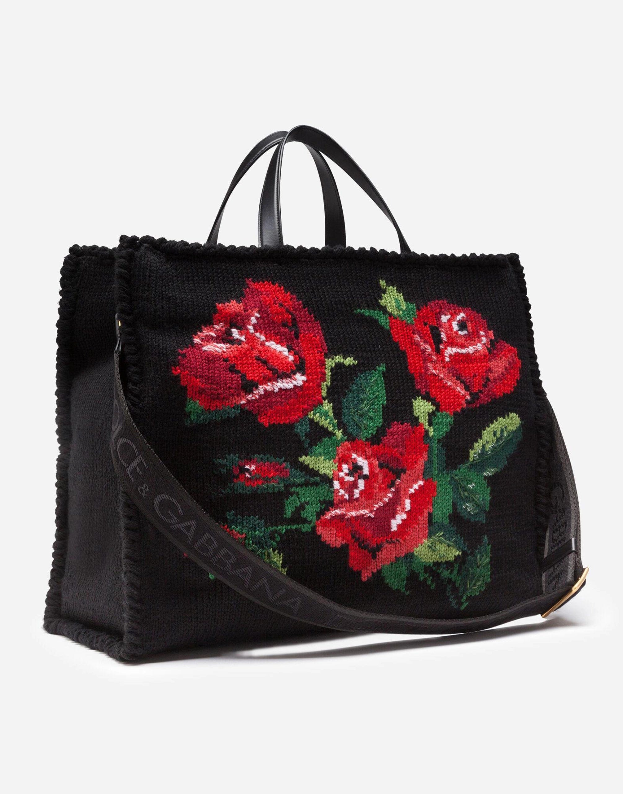 Große Beatrice -Tasche mit gestickten Rosen