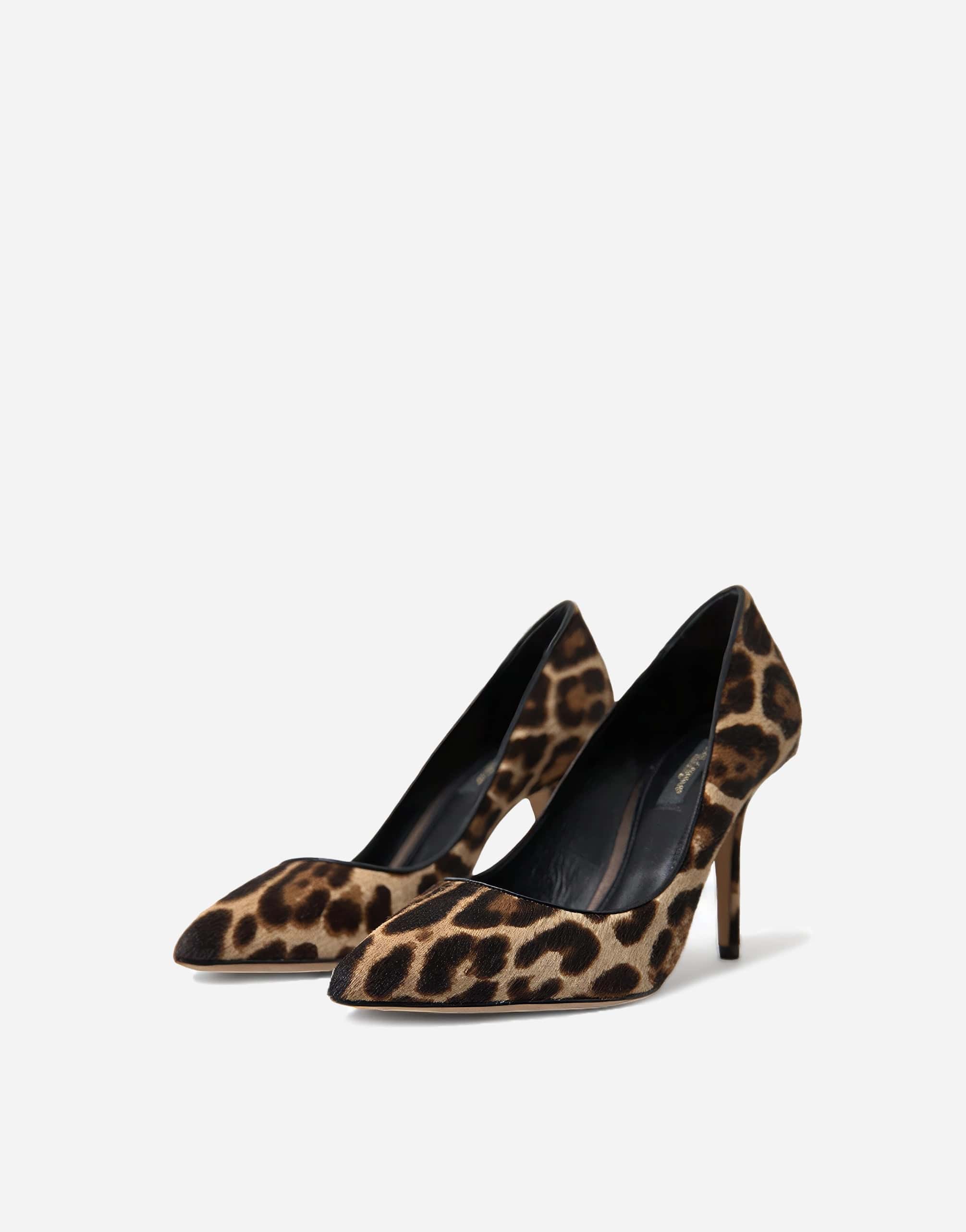 حذاء بكعب ستيليتو بطبعة جلد الفهد