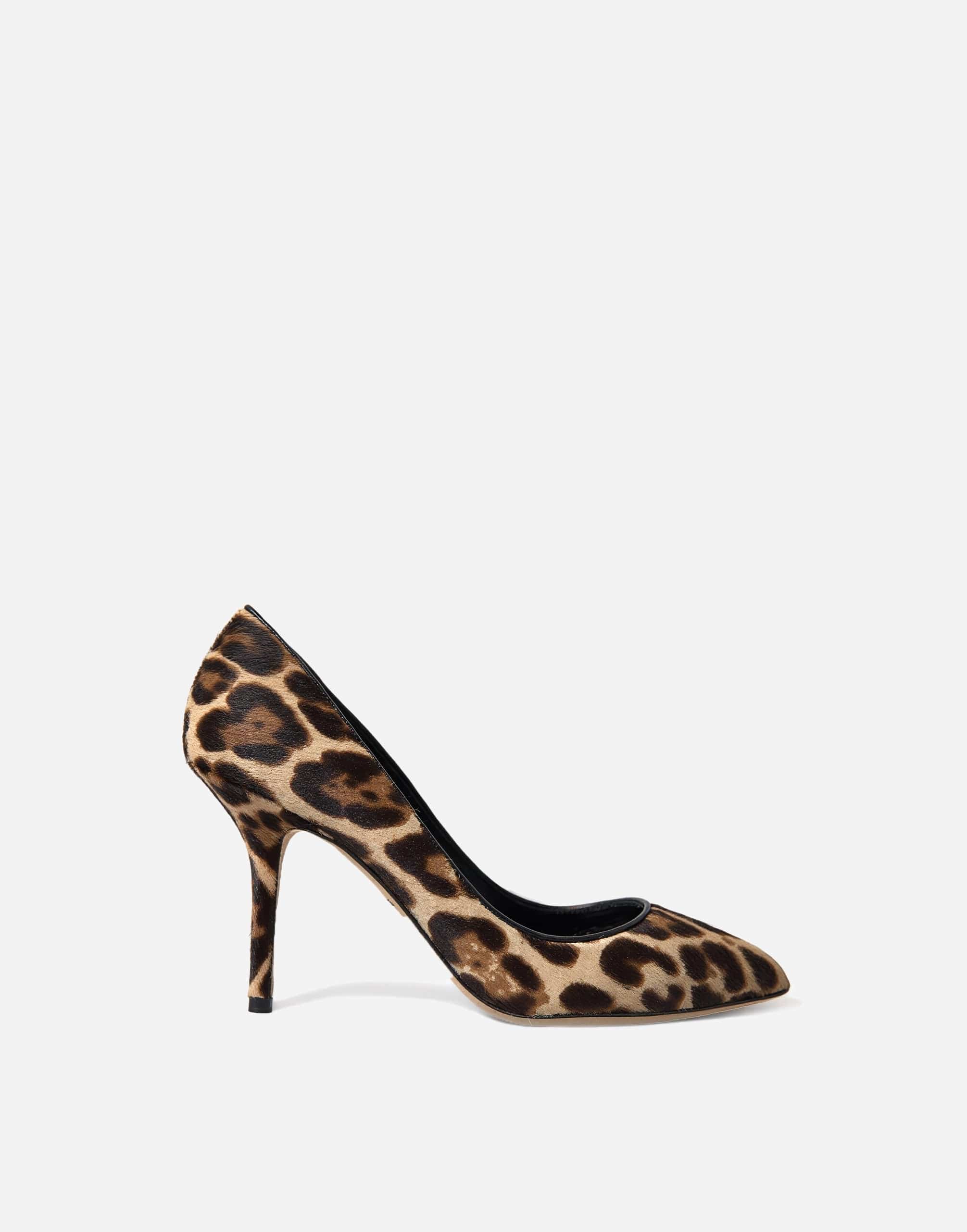 حذاء بكعب ستيليتو بطبعة جلد الفهد