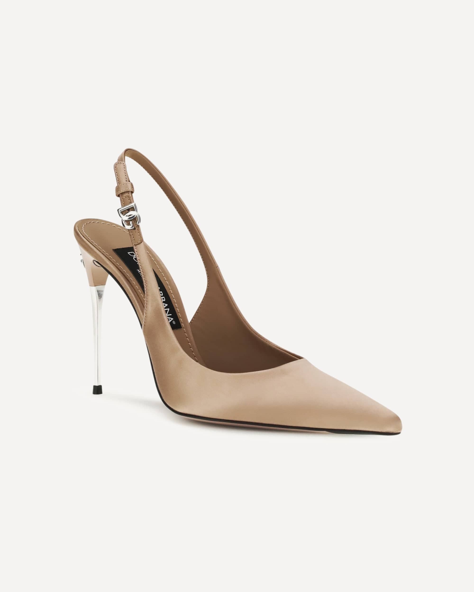 Scarpins de Couro com Logo - alternate view