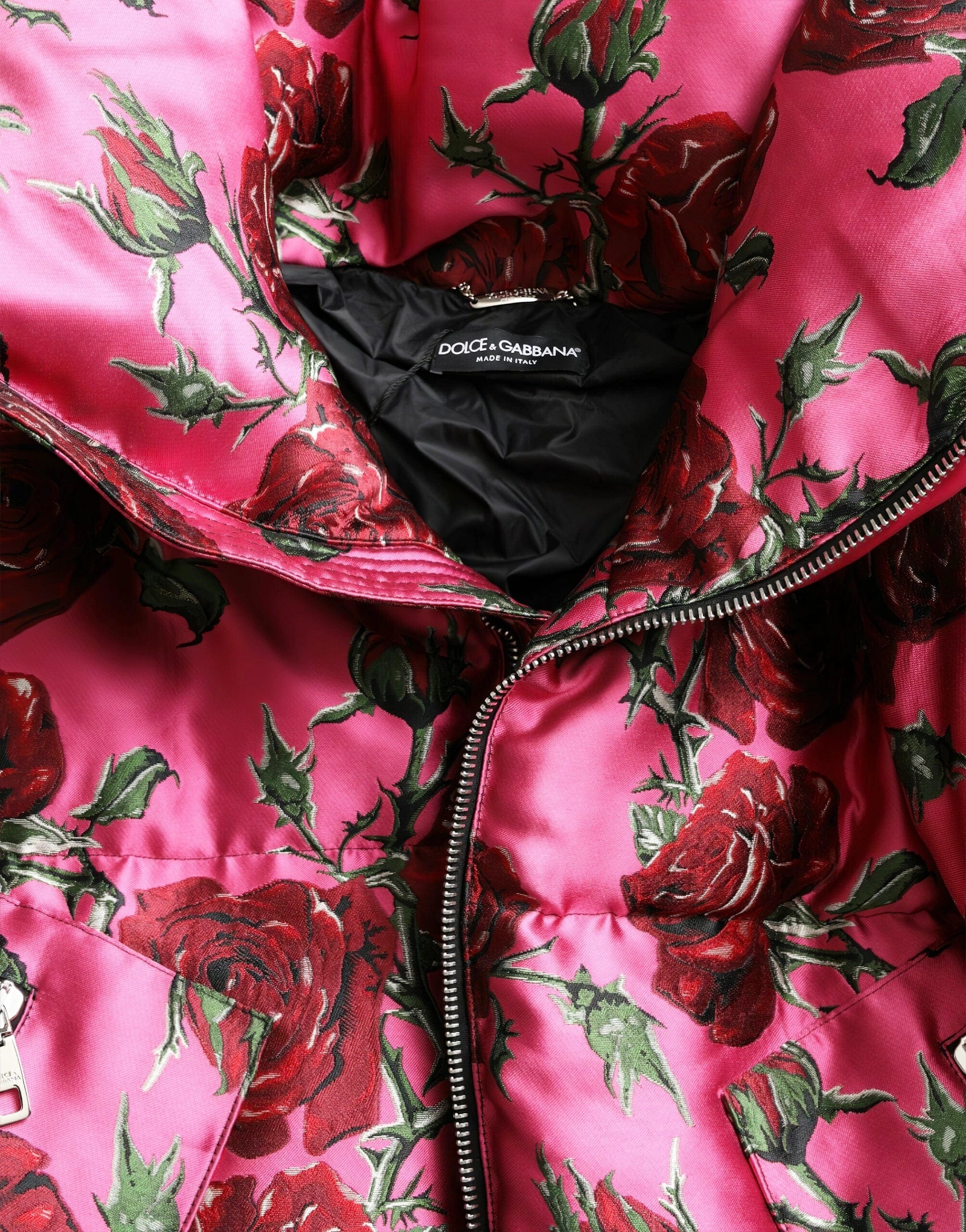 Oversized gewatteerde jas met rozenborduurwerk