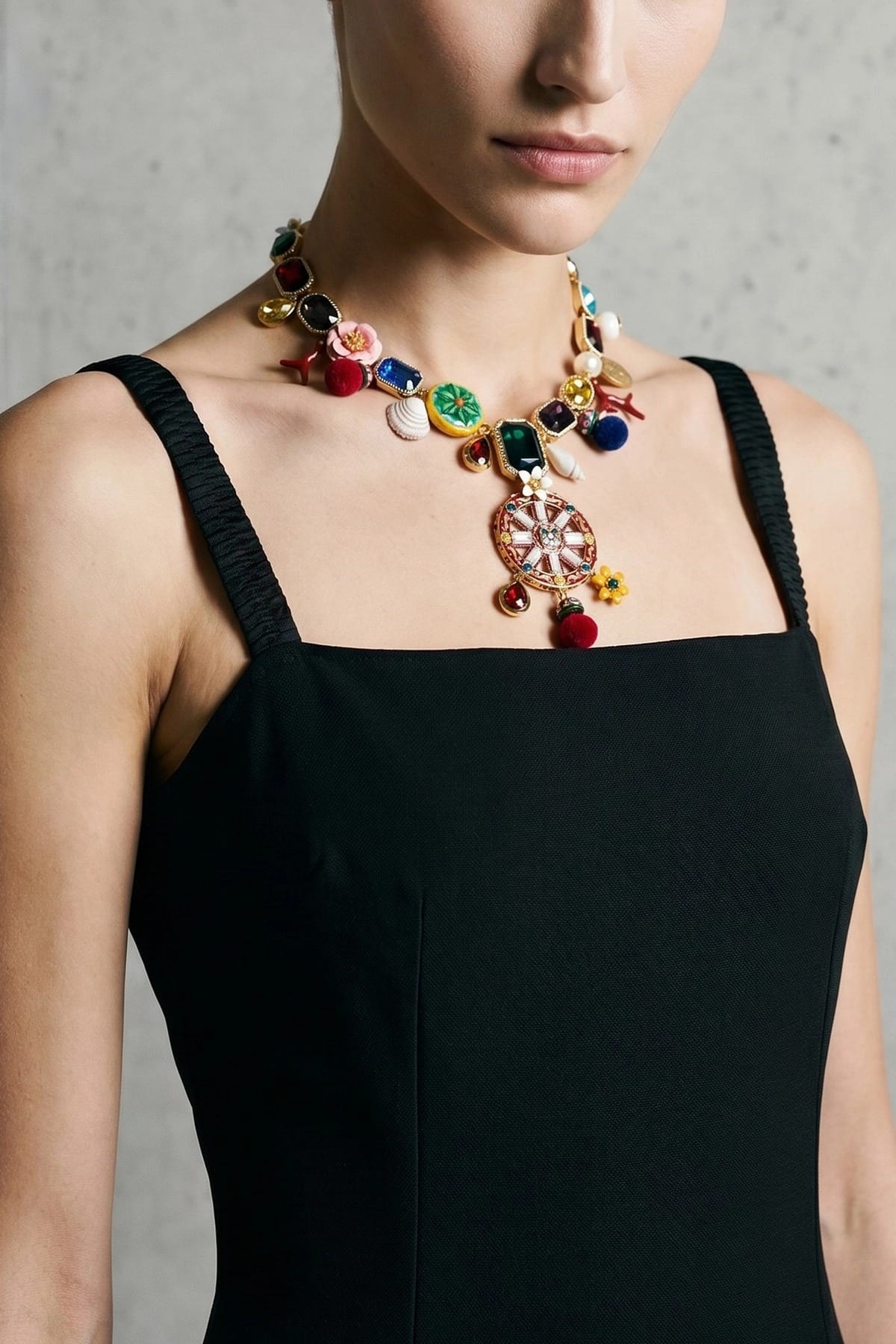 Dolce & Gabbana Necklaces for Women Sale | Up To 70% Off
