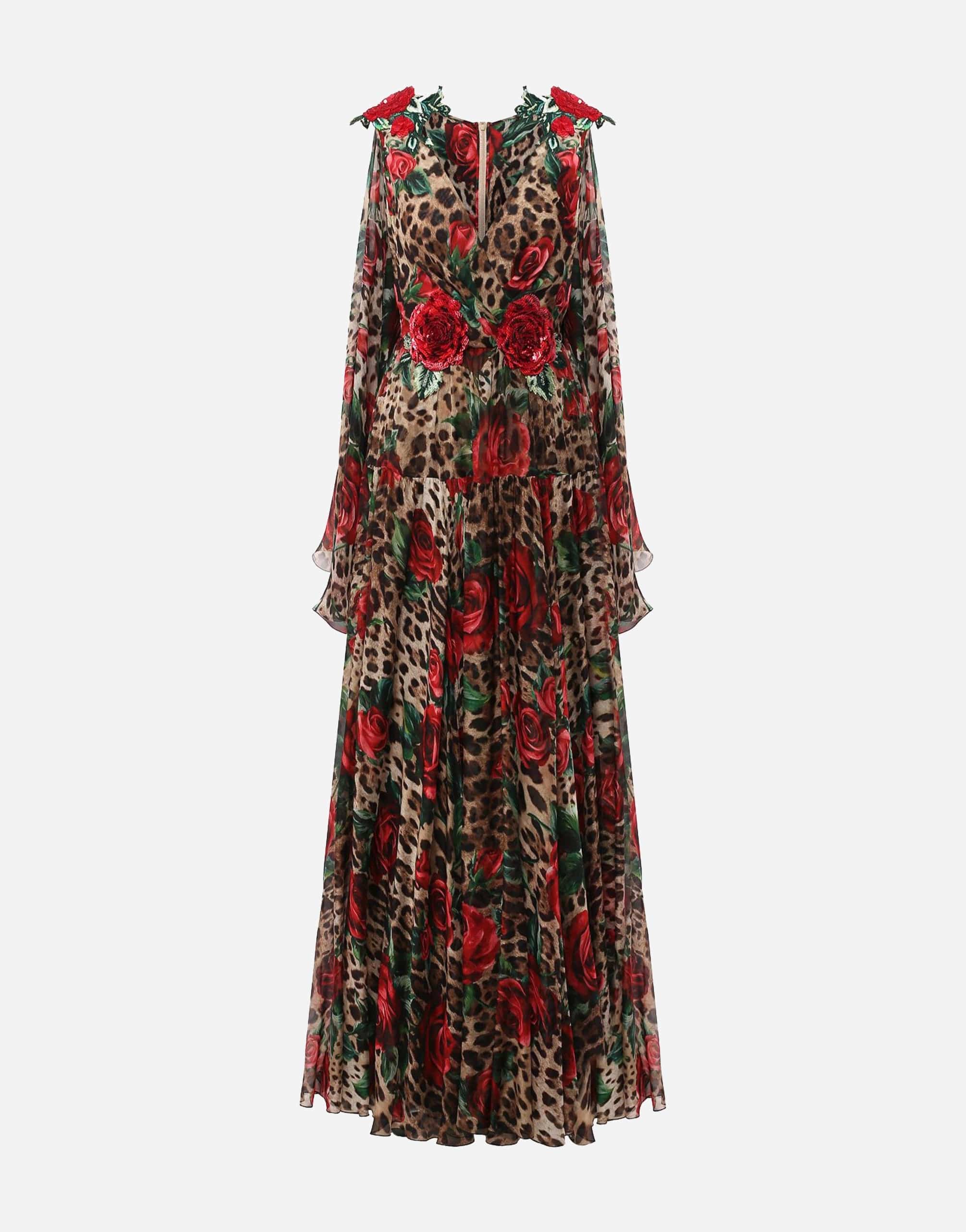 فستان طويل من الشيفون الحريري
