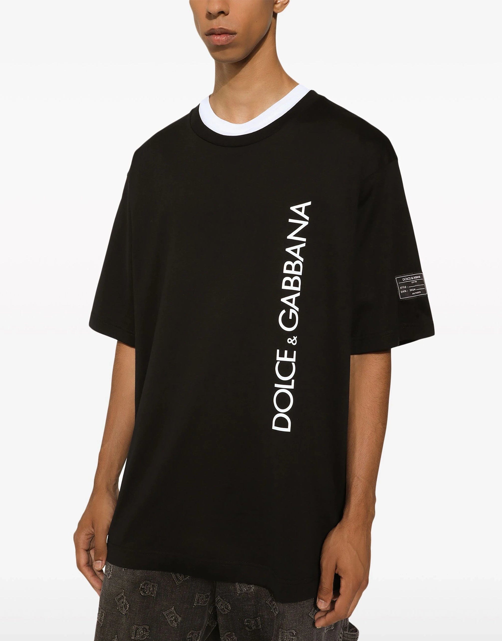 Dolce & Gabbana T-Shirt With Vertical Logo Print