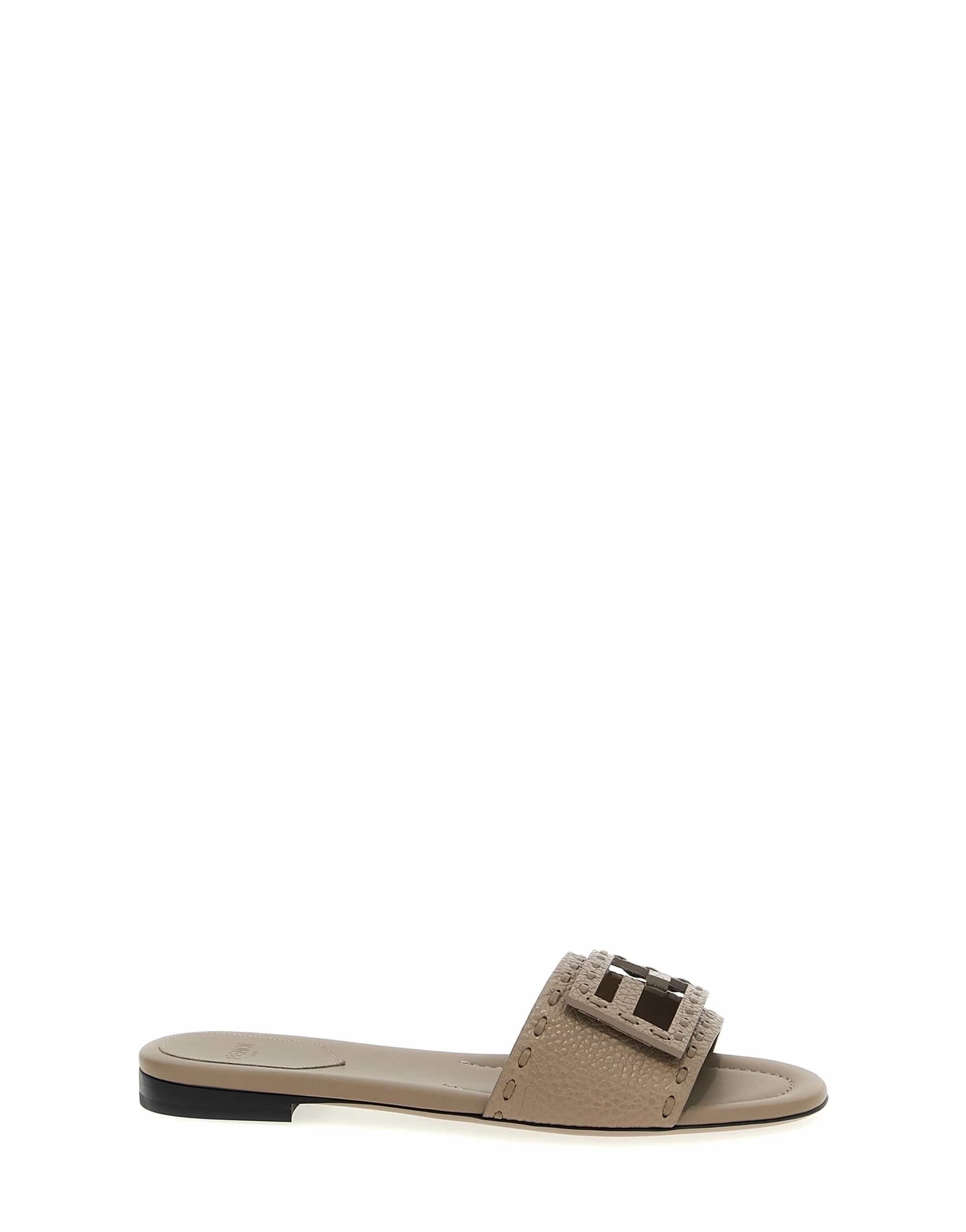 Fendi Fendi Baguette Leather Slides
