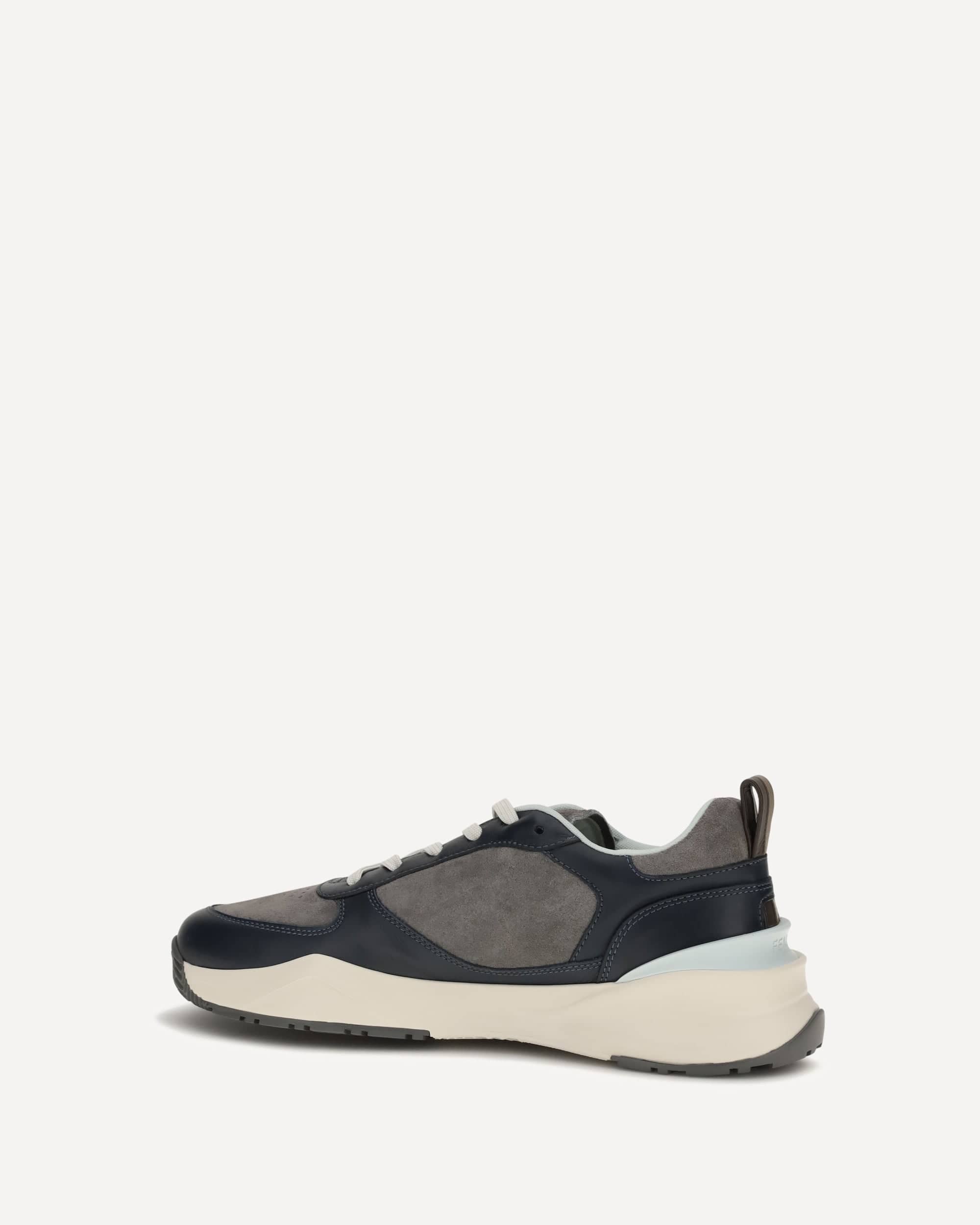 Fendi フロー スニーカー | Sendegaro JP
