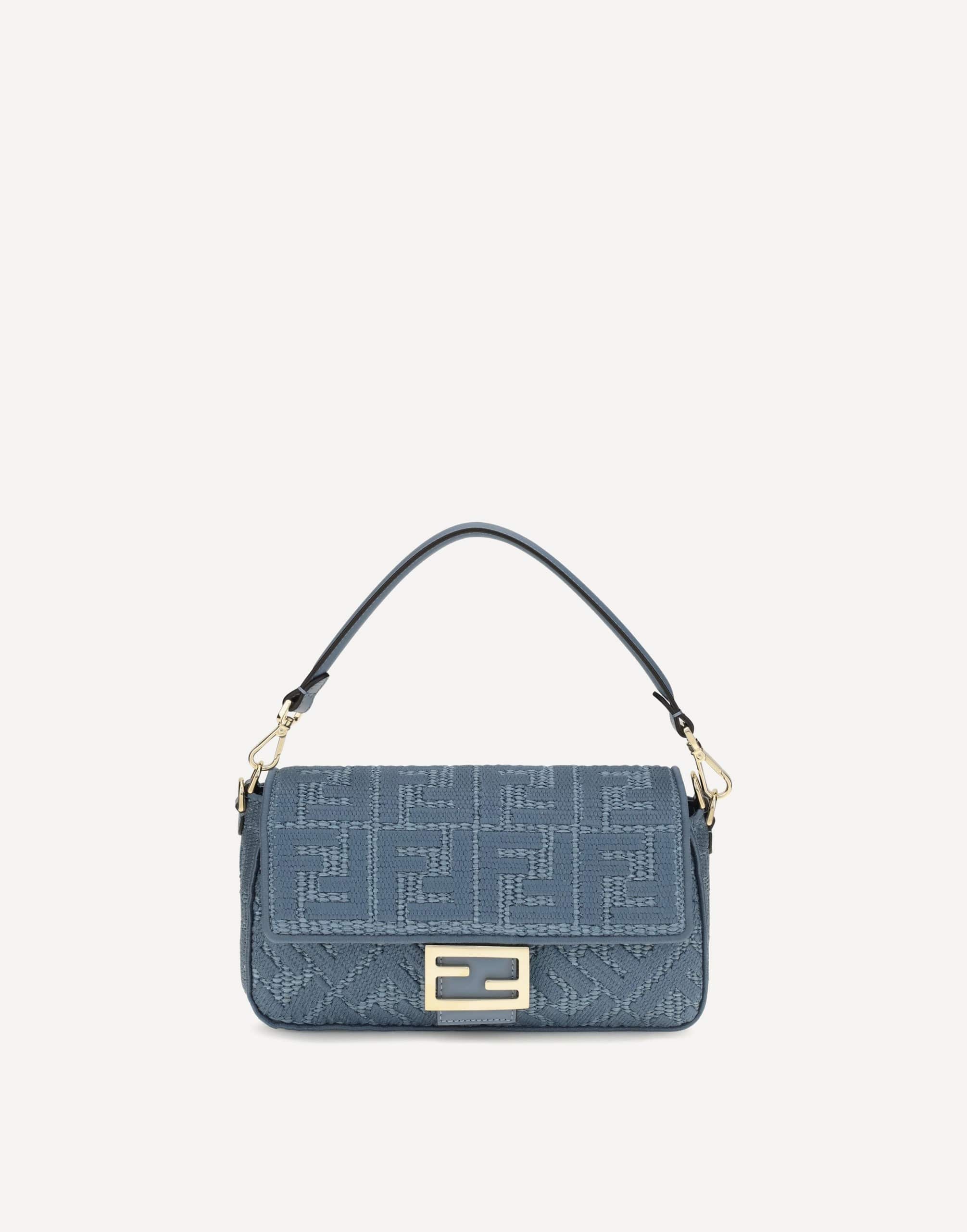 Sac à bandoulière moyen en raphia tressé Fendi