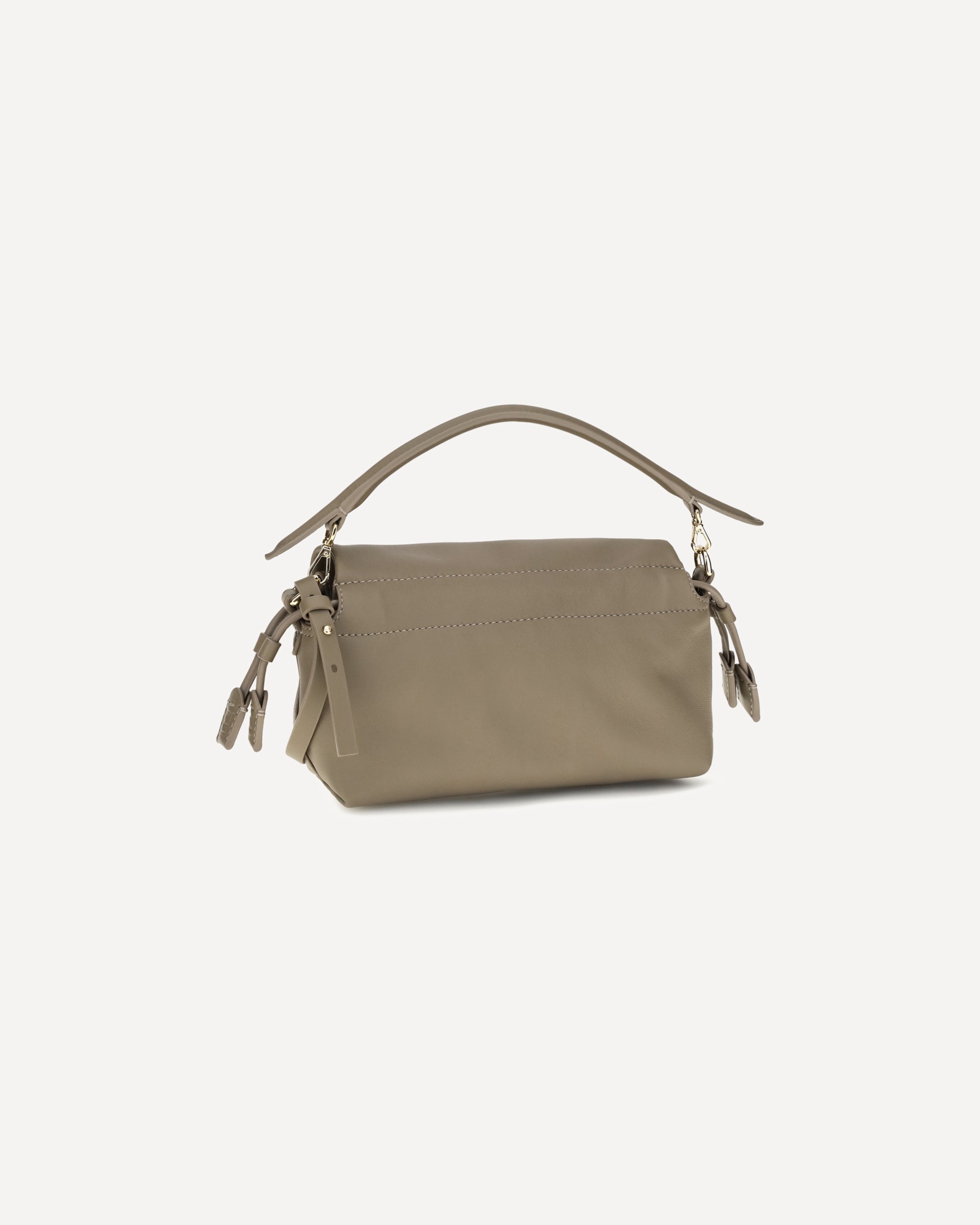 حقيبة يد باجيت صغيرة من Fendi من جلد نابا الناعم