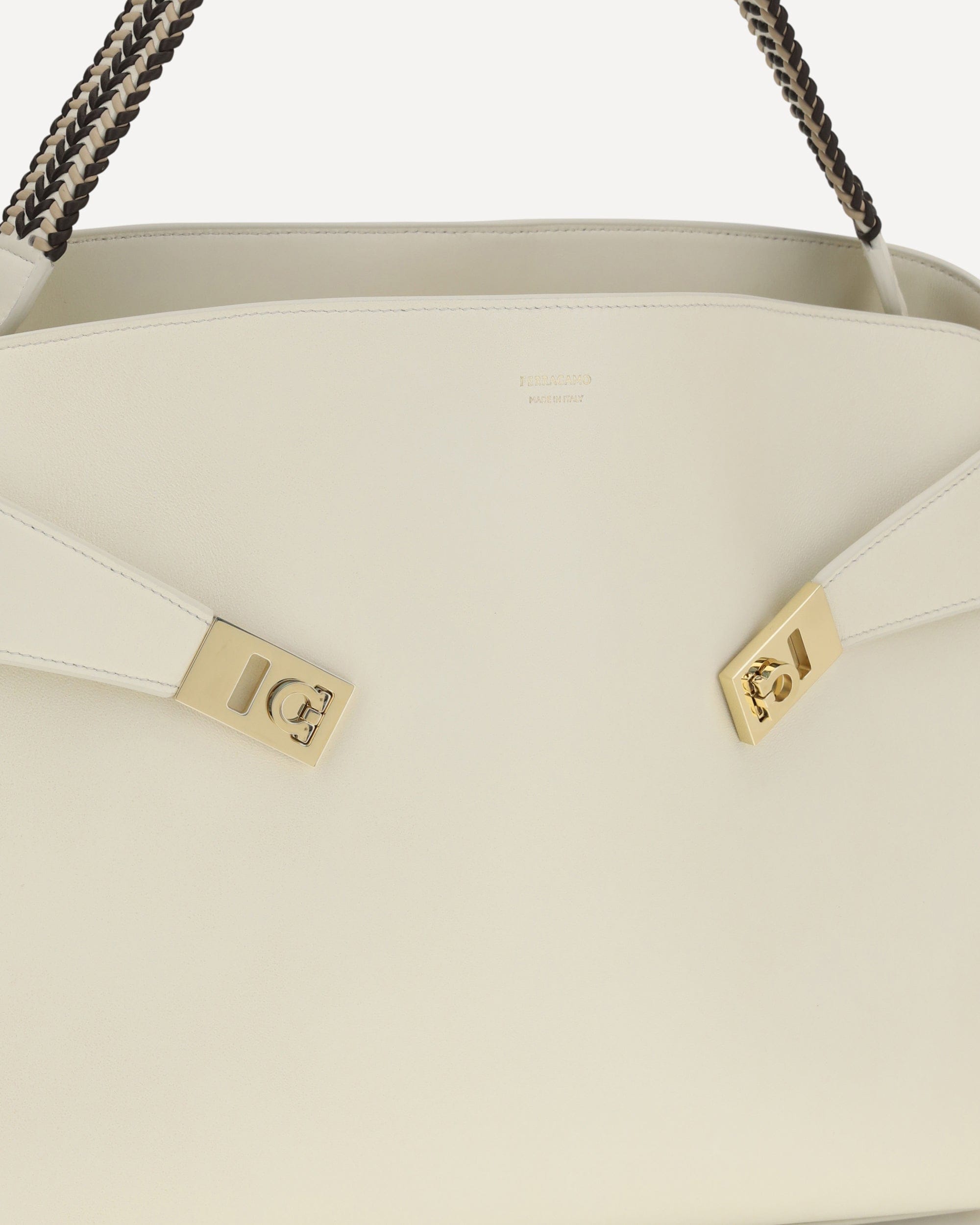 Ferragamo Grote Hug Soft schoudertas