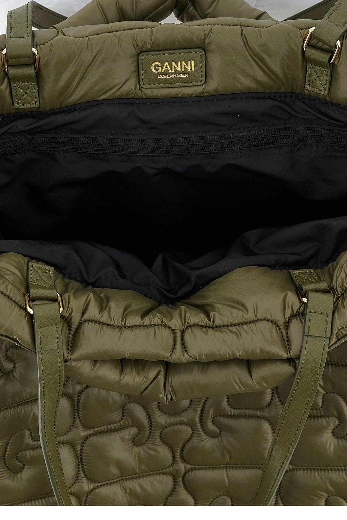 Ganni Ganni Quilted Re-Tech Xxl Tote