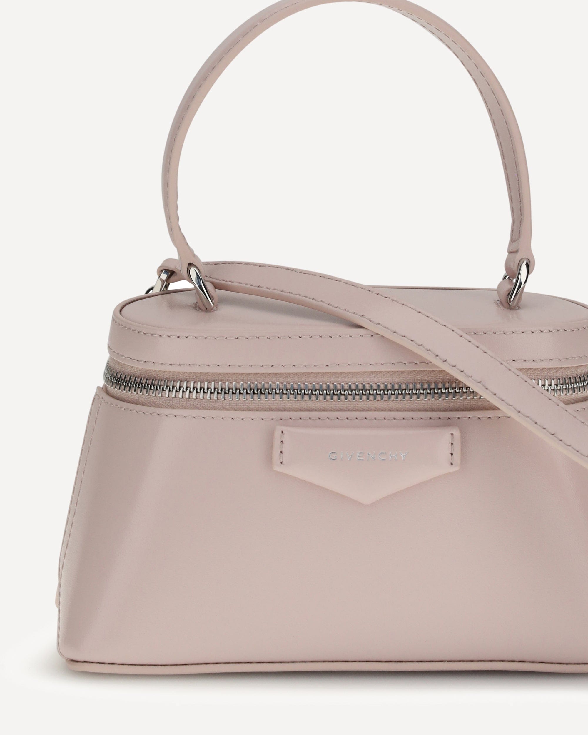Givenchy Antigona Leather Shoulder Bag