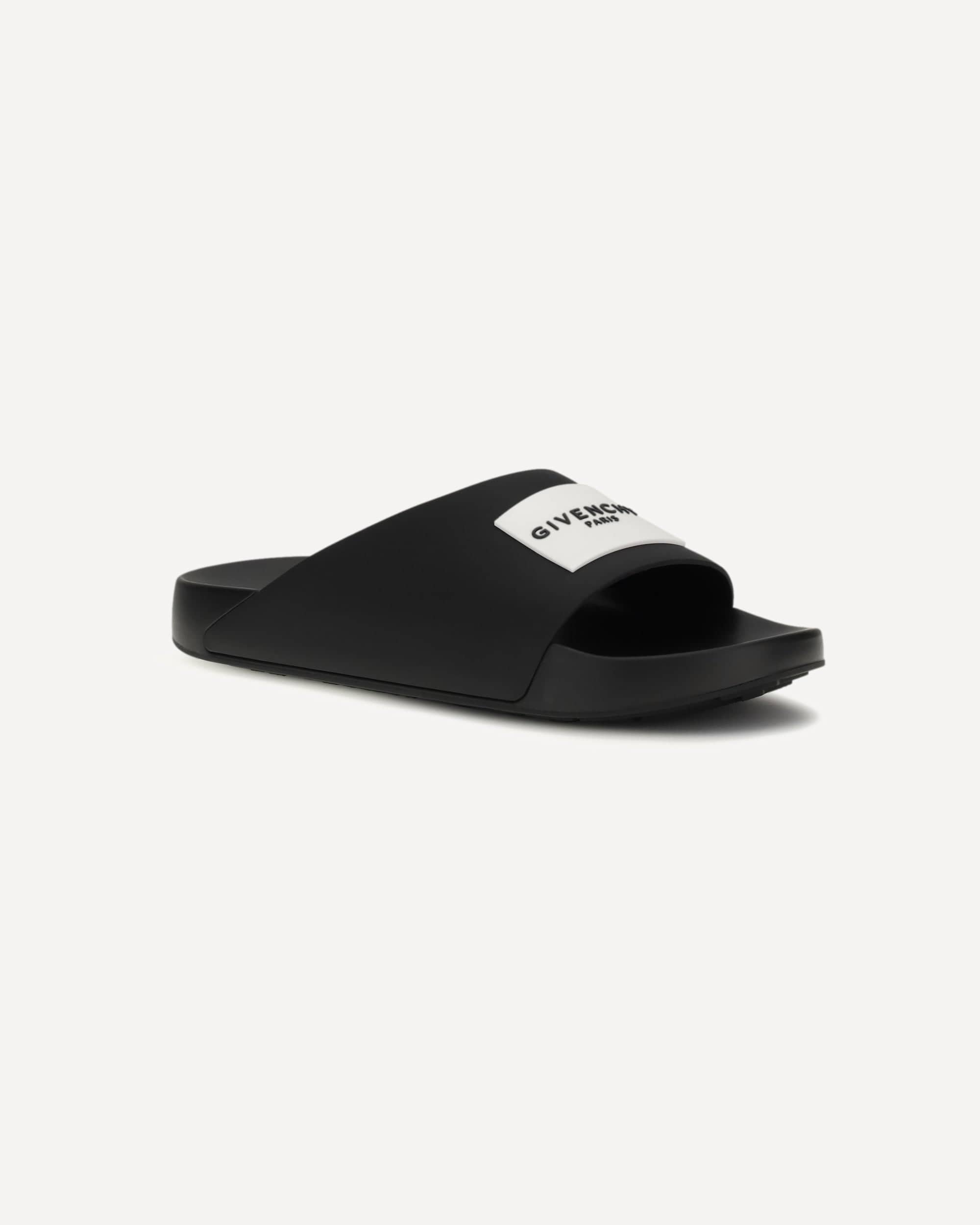 Givenchy Rubber Slippers | Sendegaro FR