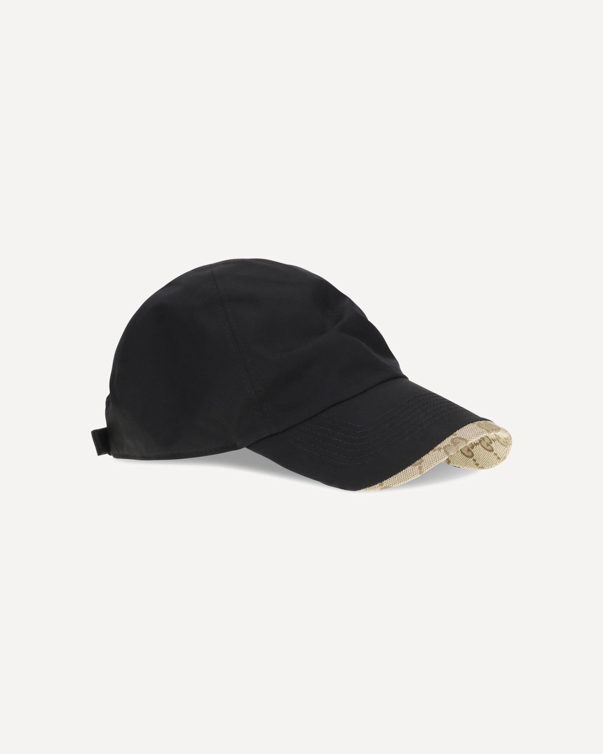 Gucci Baseball Cap With Gg Detail - alternate view