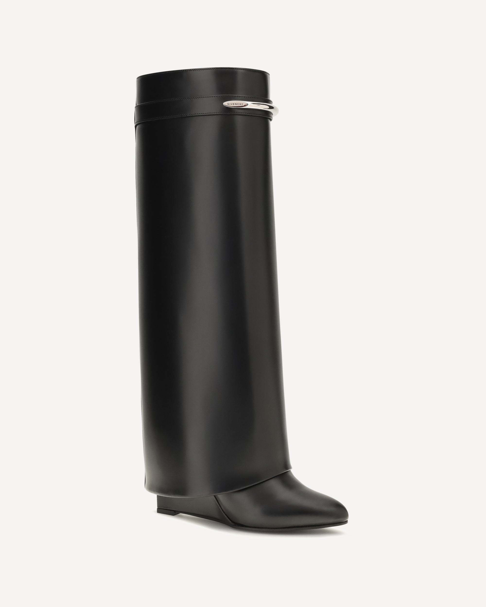 Givenchy Leather Shark Boots | Sendegaro