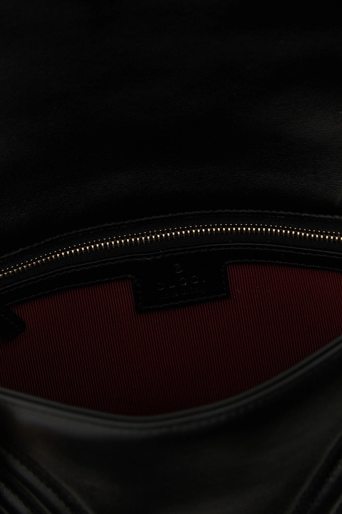 Gucci GG Marmont Medium Shoulder Bag