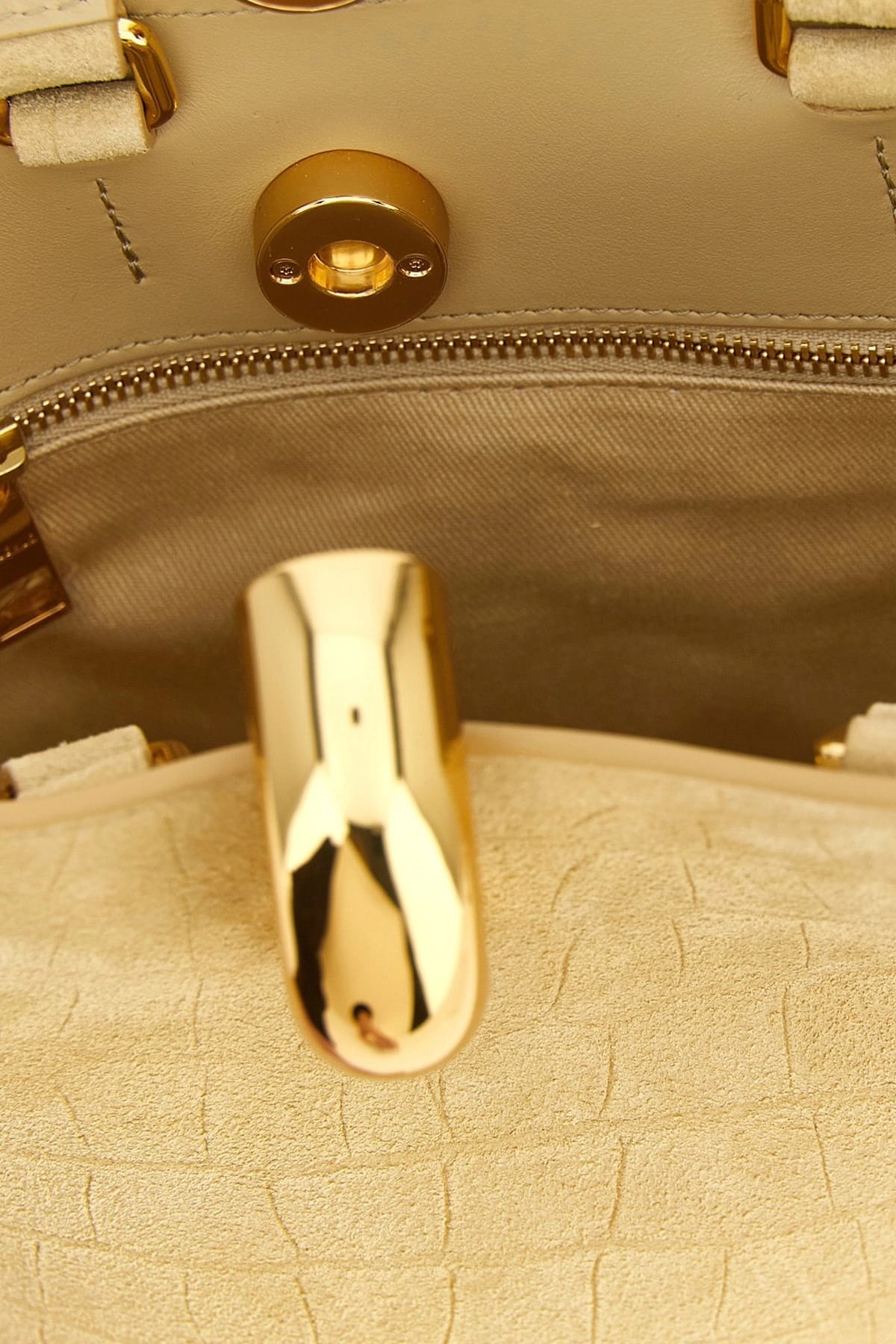 Jacquemus Jacquemus Le Petit Bambola Mini Handbag