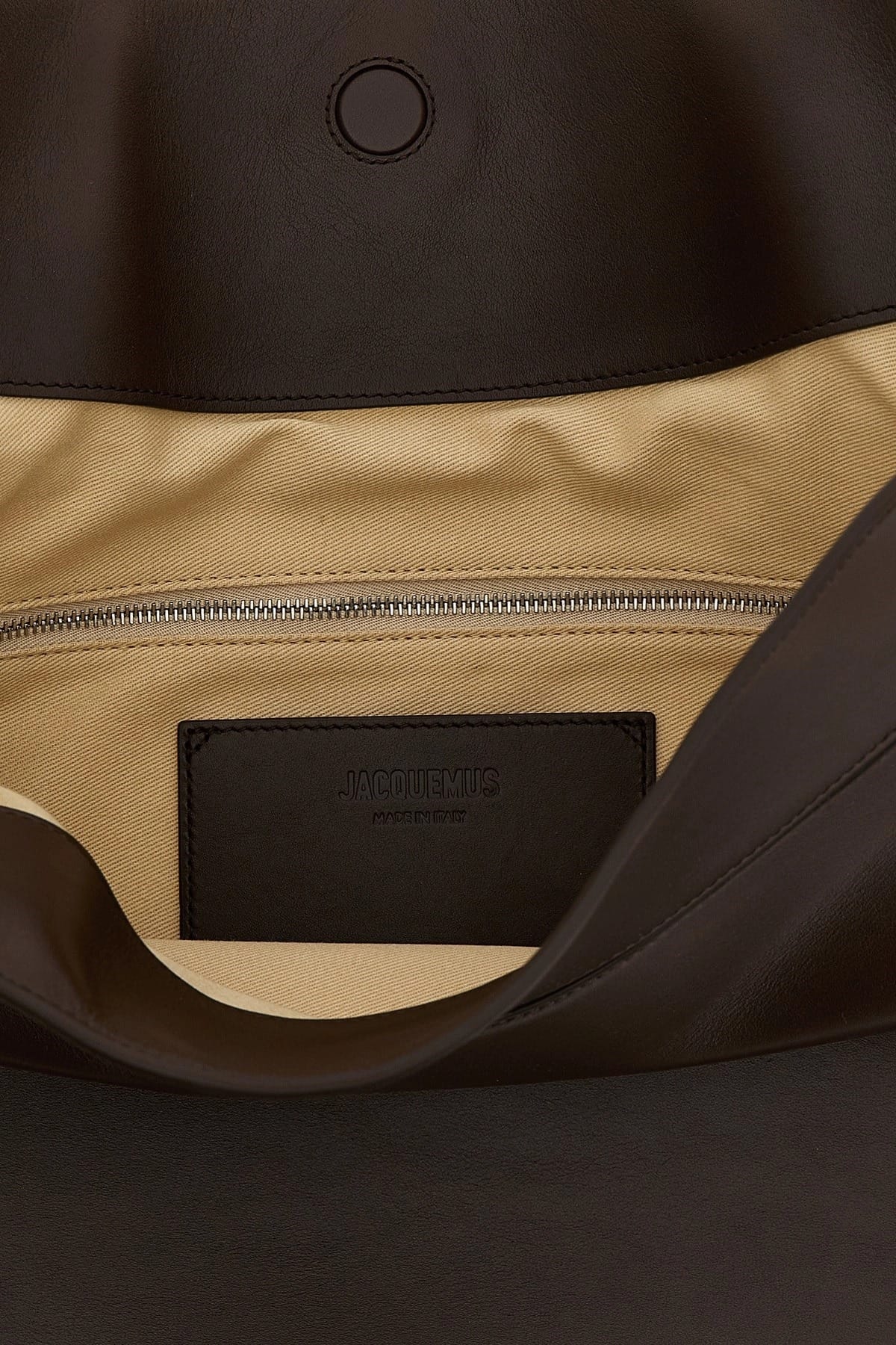 Jacquemus Jacquemus Le Sac Ovalo Shoulder Bag
