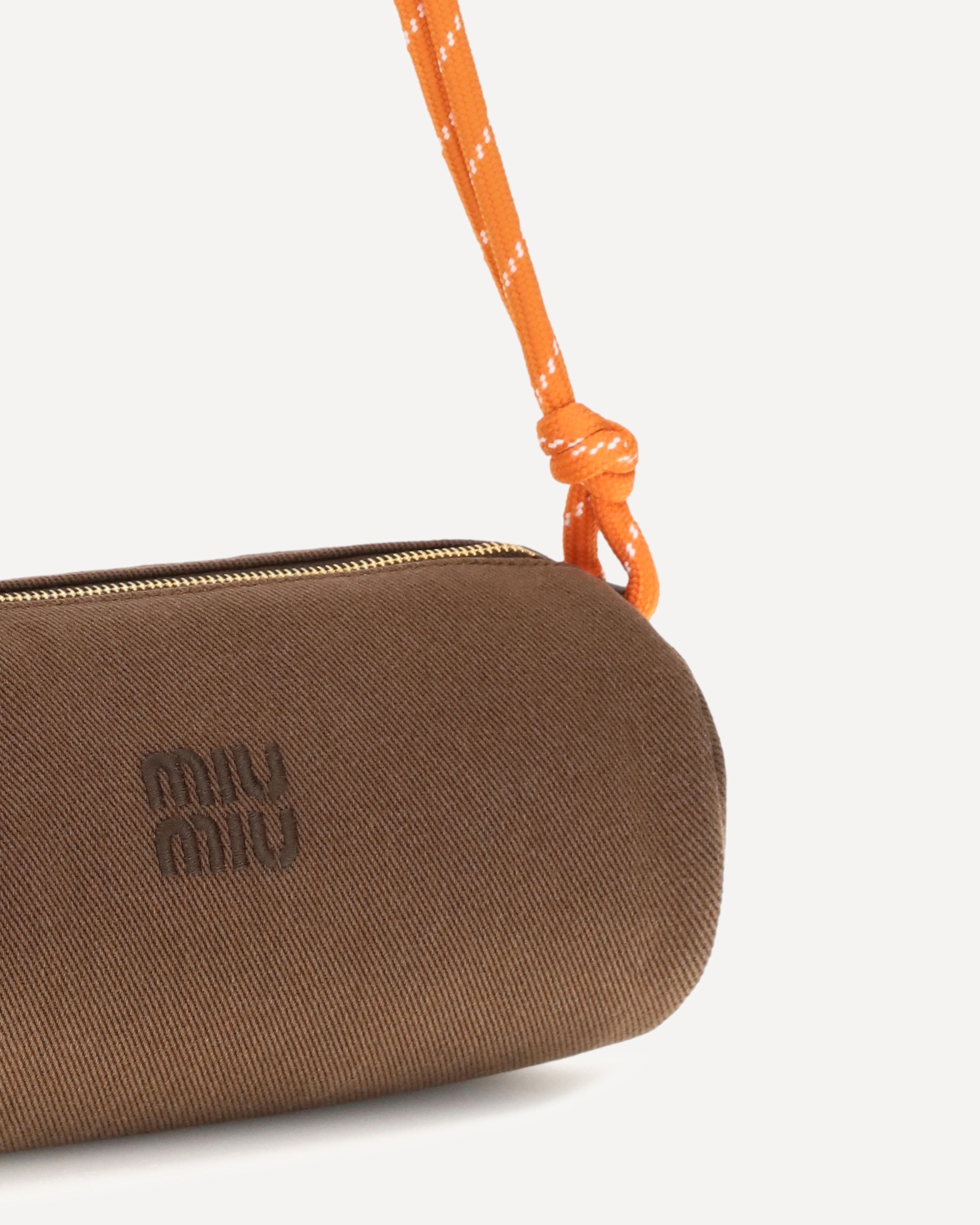 Miu Miu Embroidered Logo Shoulder Bag | Sendegaro FR
