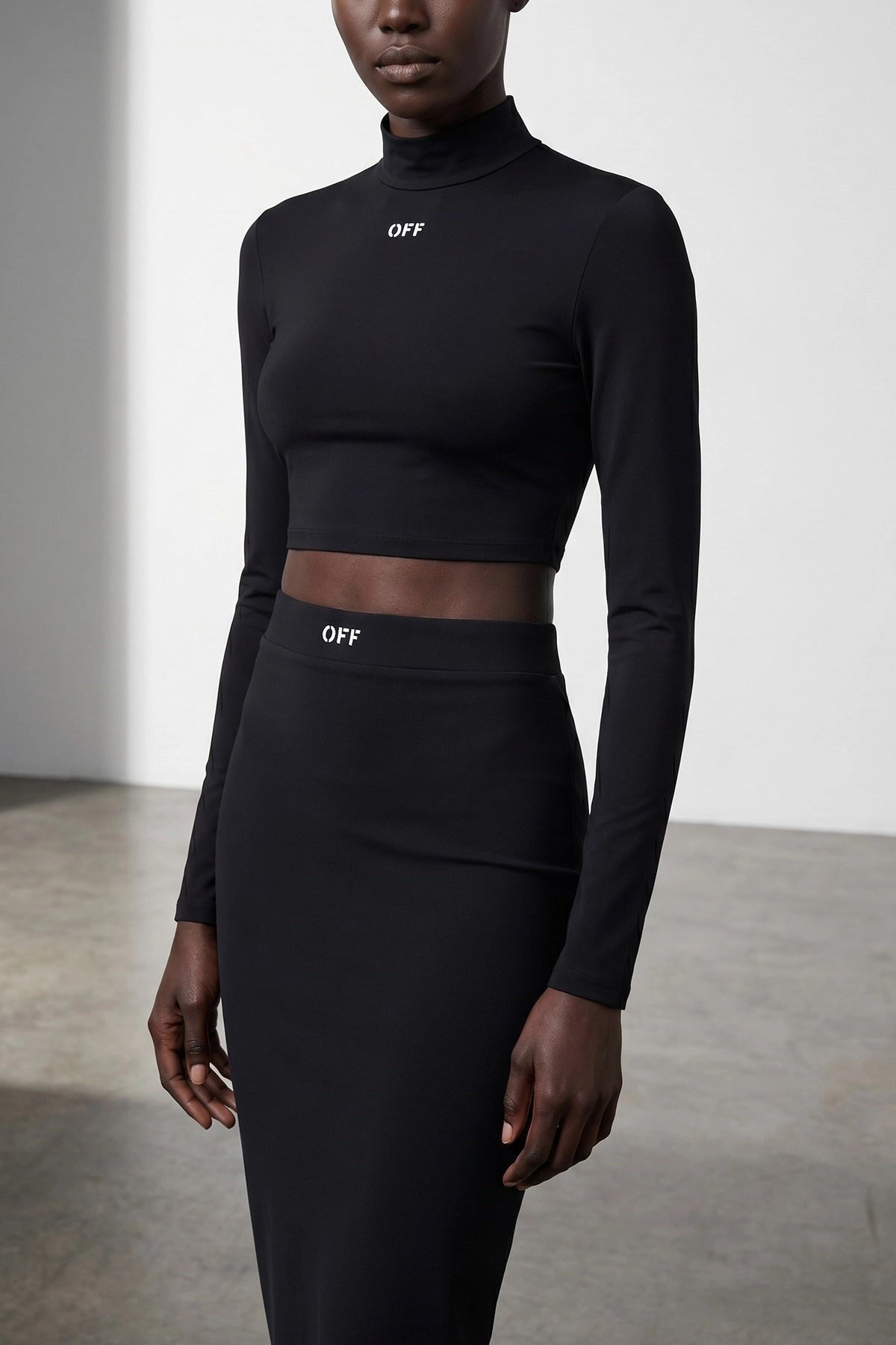Off-White توب قصير أوف ستامب - alternate view