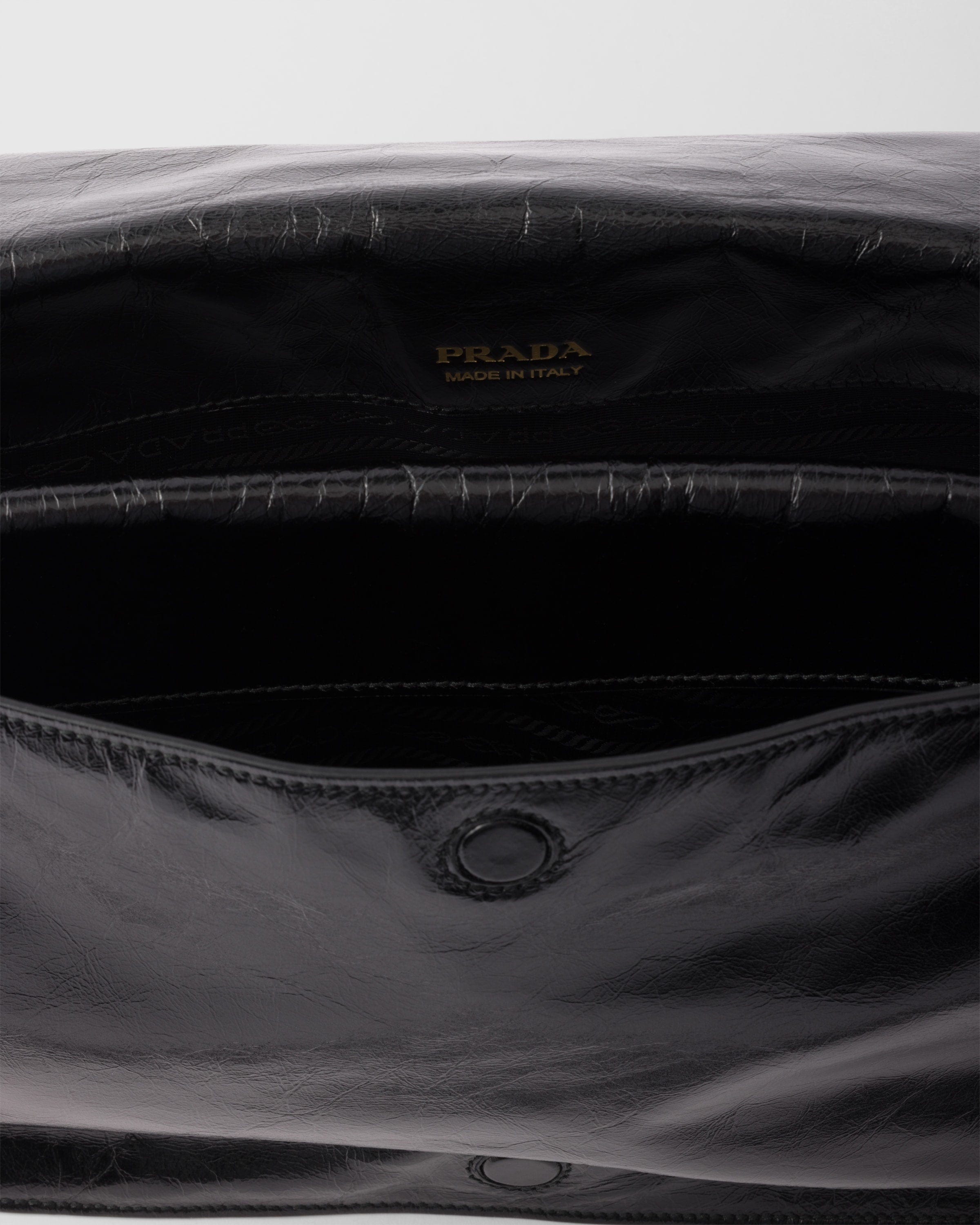 Prada Medium Leather Shoulder Bag | Sendegaro OM