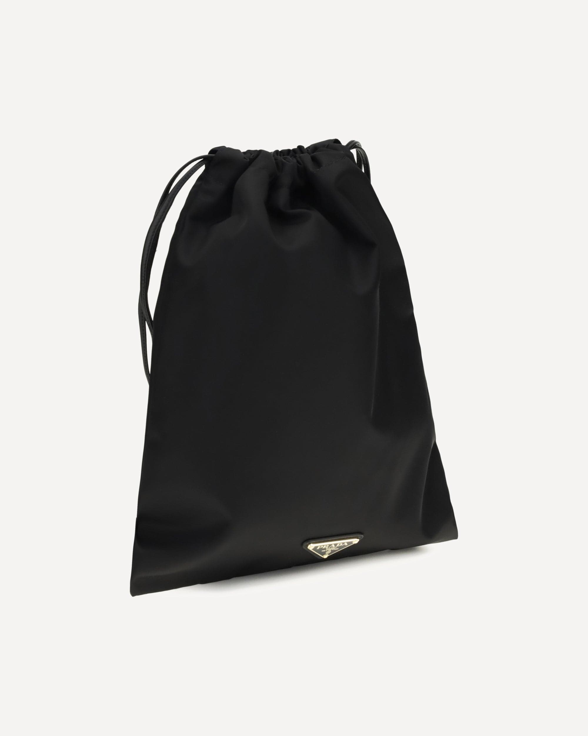 バッグ PRADA Re-Nylon Pouch Triangle Logo Black Prada Re-Nylon Triangle Logo Pouch | Sendegaro IT