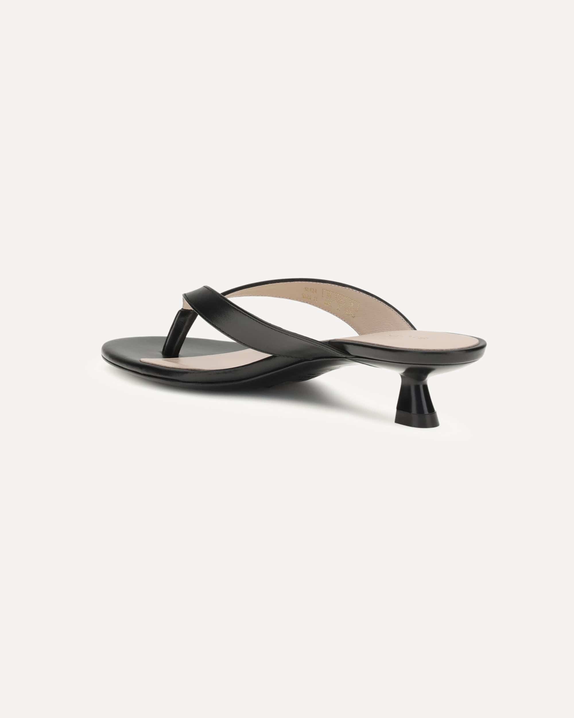 Stuart Weitzman Rio Thong Sandals