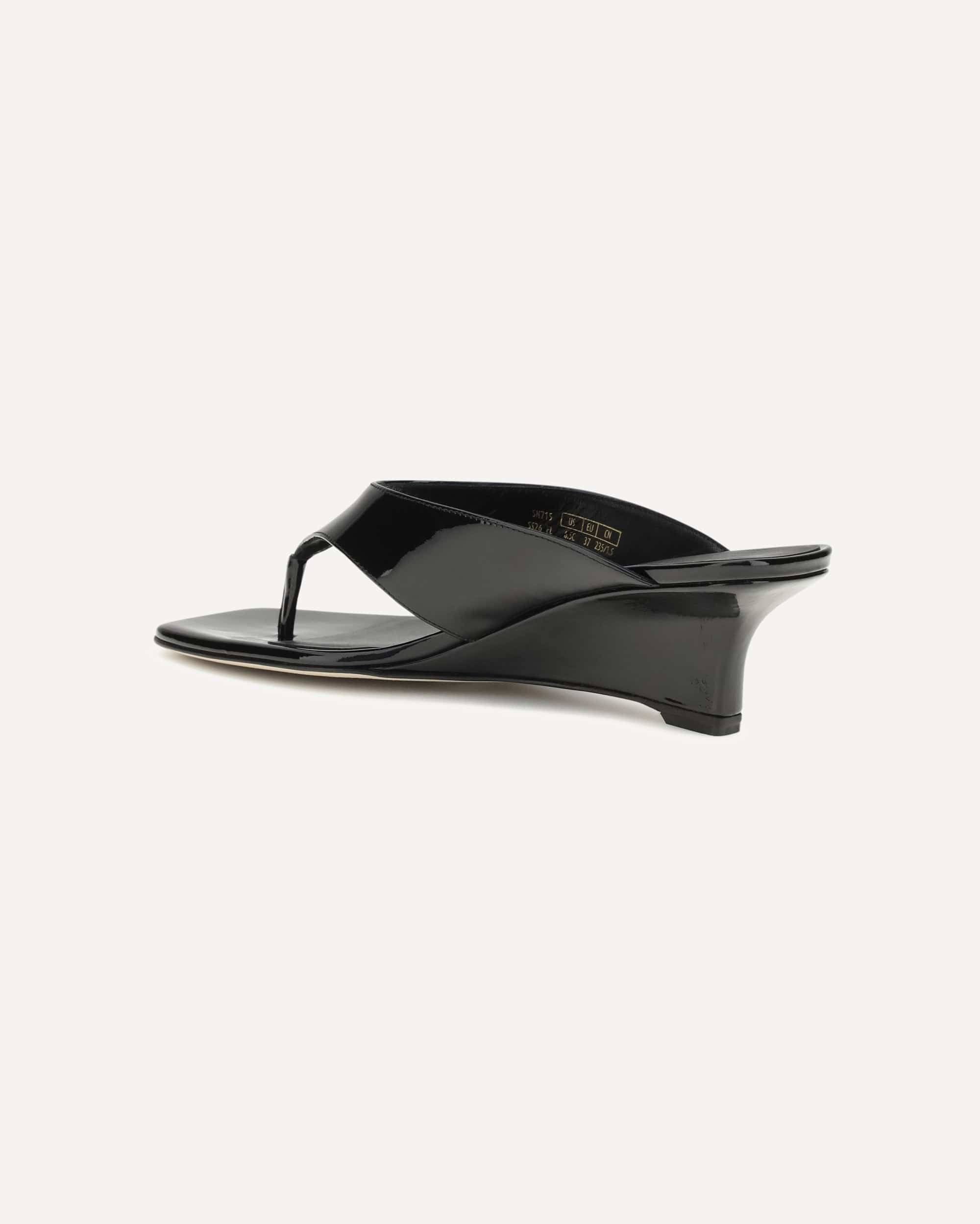 Stuart Weitzman Vinnie Thong Sandals