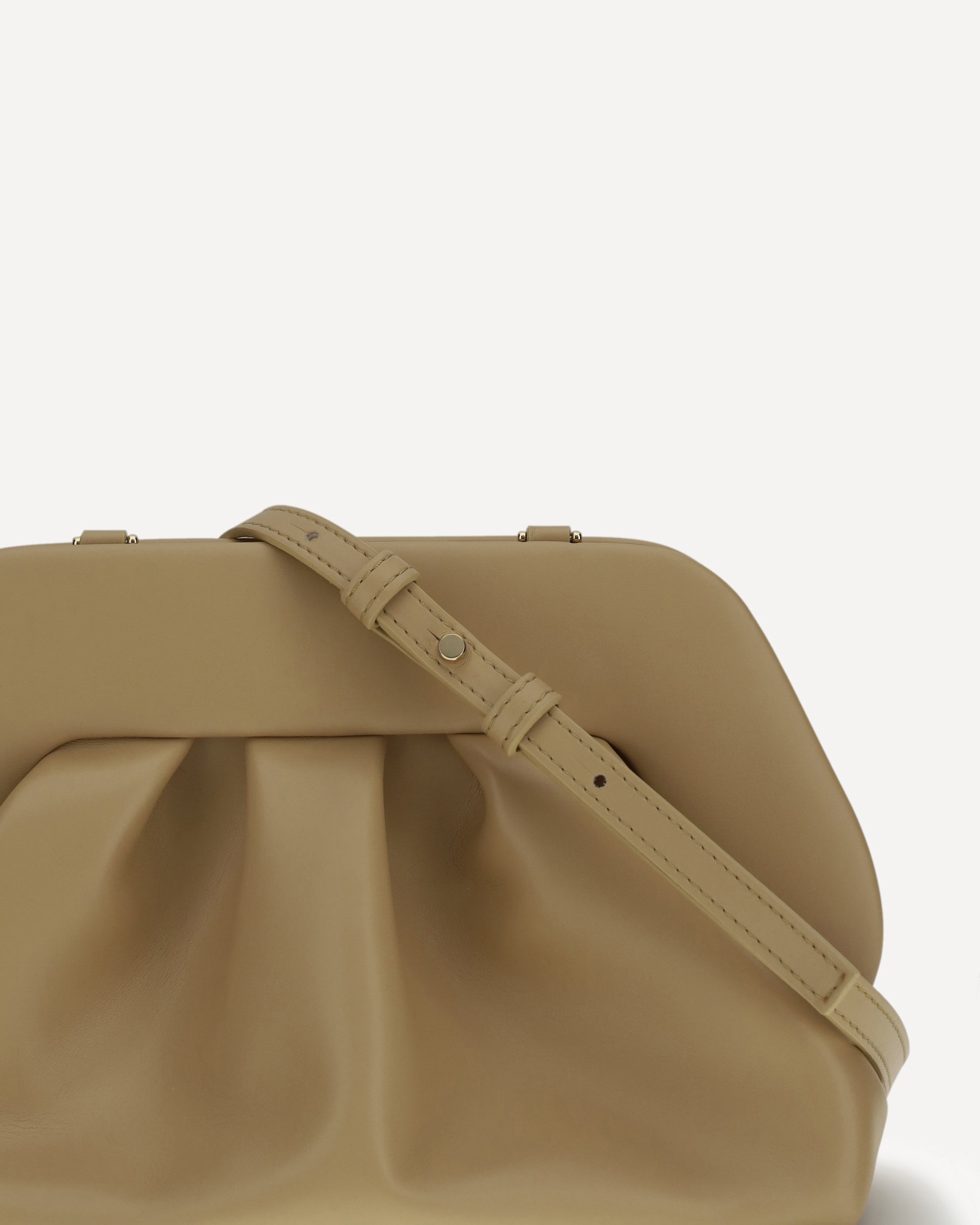 THEMOIRè Medium Bios Clutch Bag