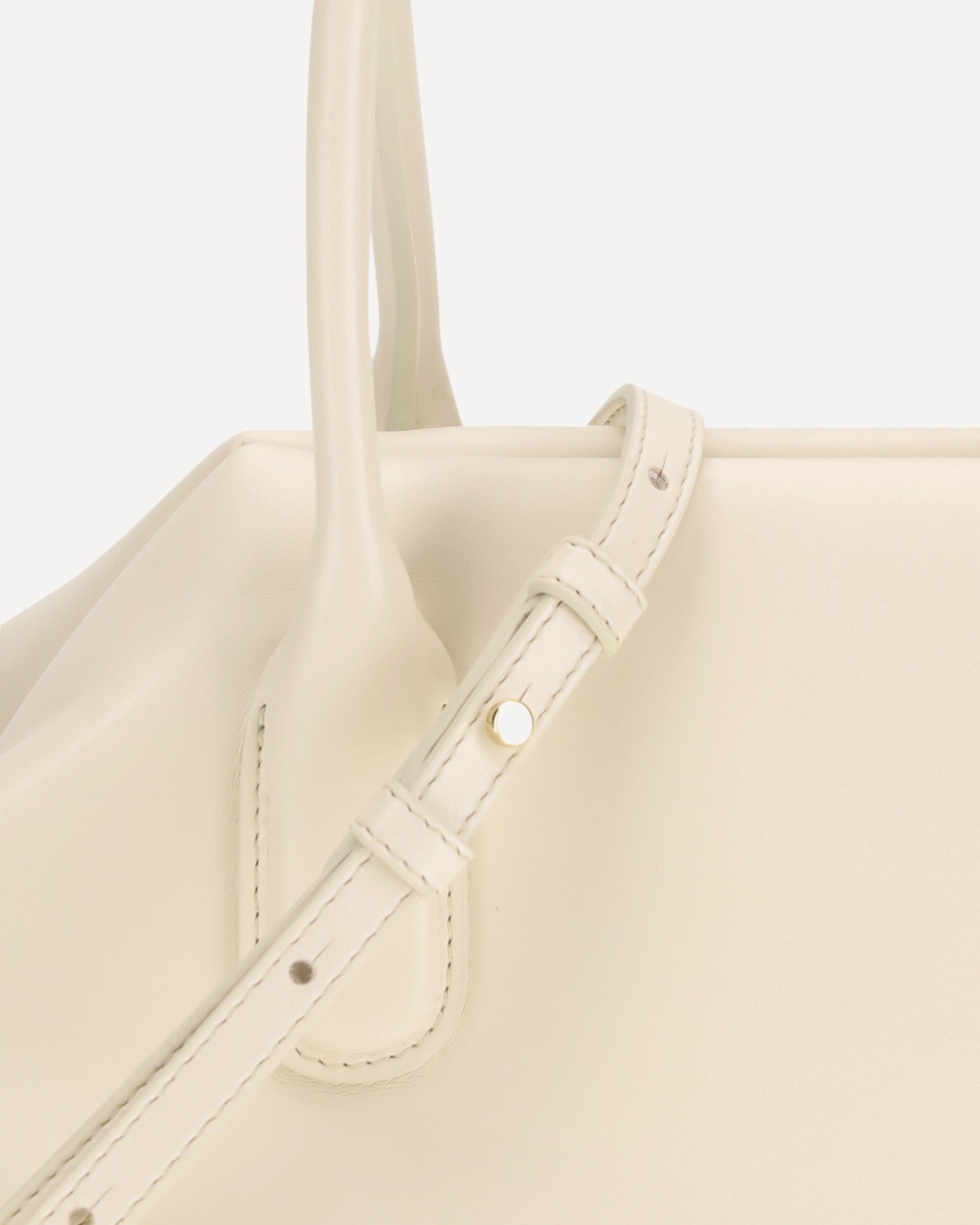 THEMOIRè Tallia Trank Medium Shoulder Bag