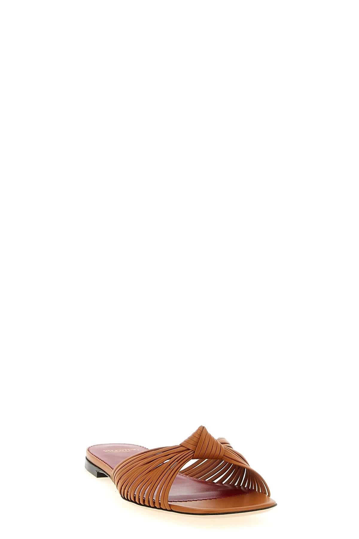 Valentino Garavani Annet slippers met knoopdetail - alternate view