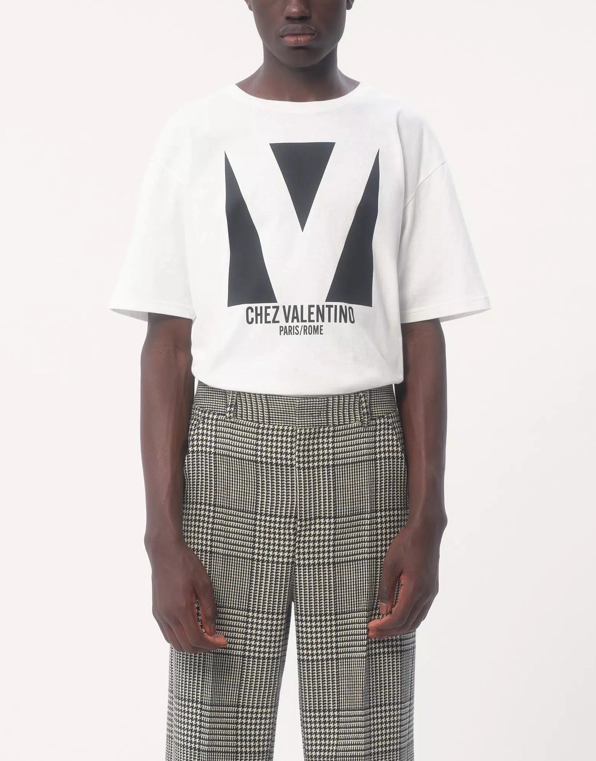 Valentino Garavani Chez Valentino Print T-Shirt | Sendegaro ZA Valentino Garavani Chez Valentino Print T-Shirt | Sendegaro ZA