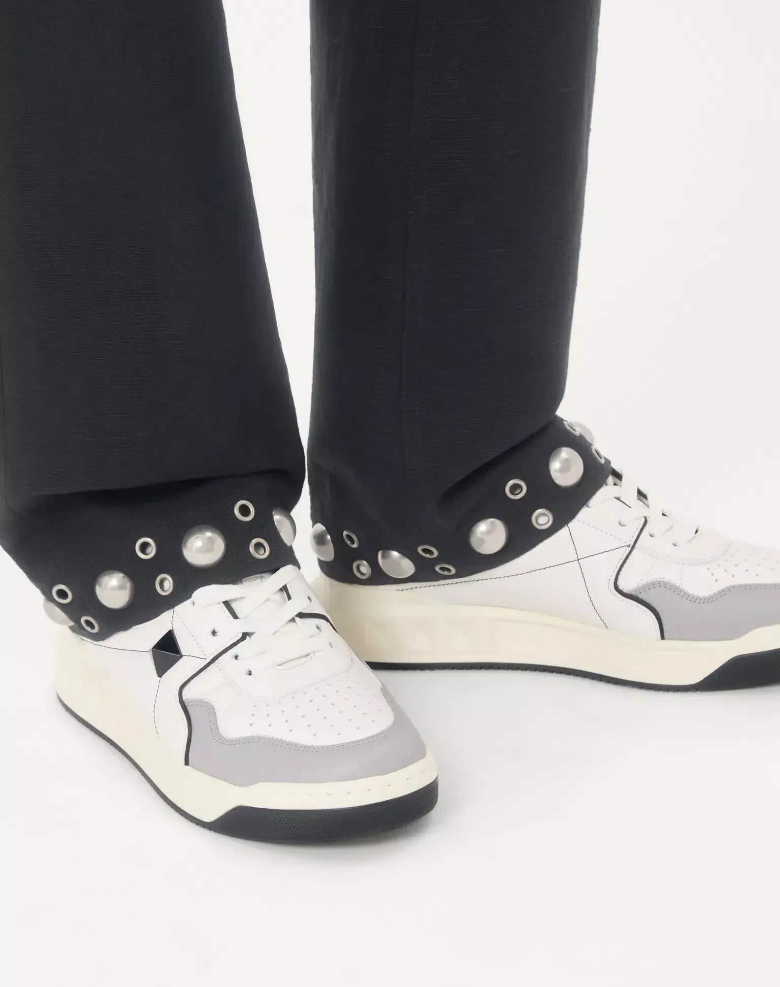 楽一番公式アカウント01 VALENTINO GARAVANI Valentino Garavani One Stud XL Low-Top Sneaker – ZAP