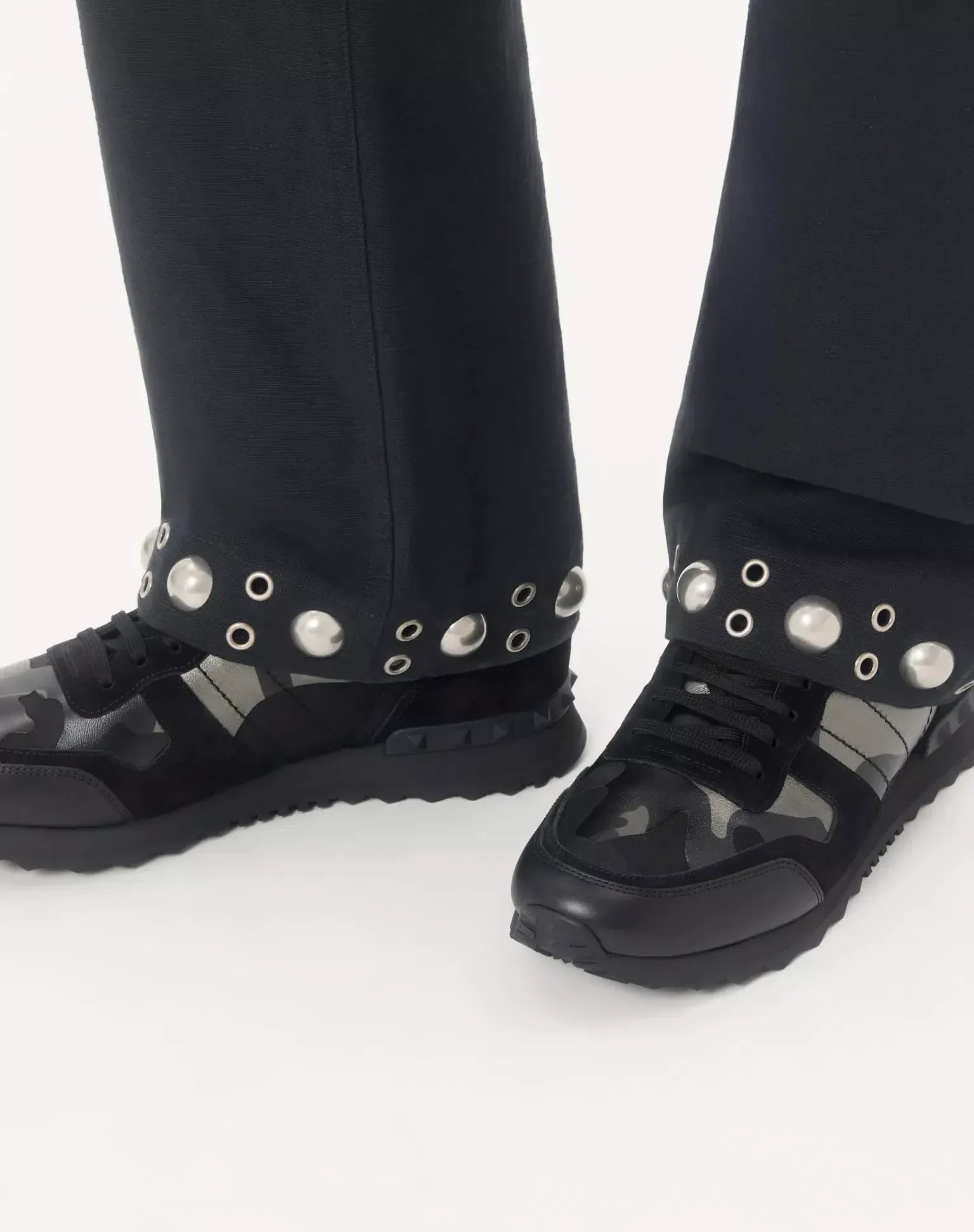 Valentino Garavani Rockrunner Camouflage Noir Metallic Sneakers