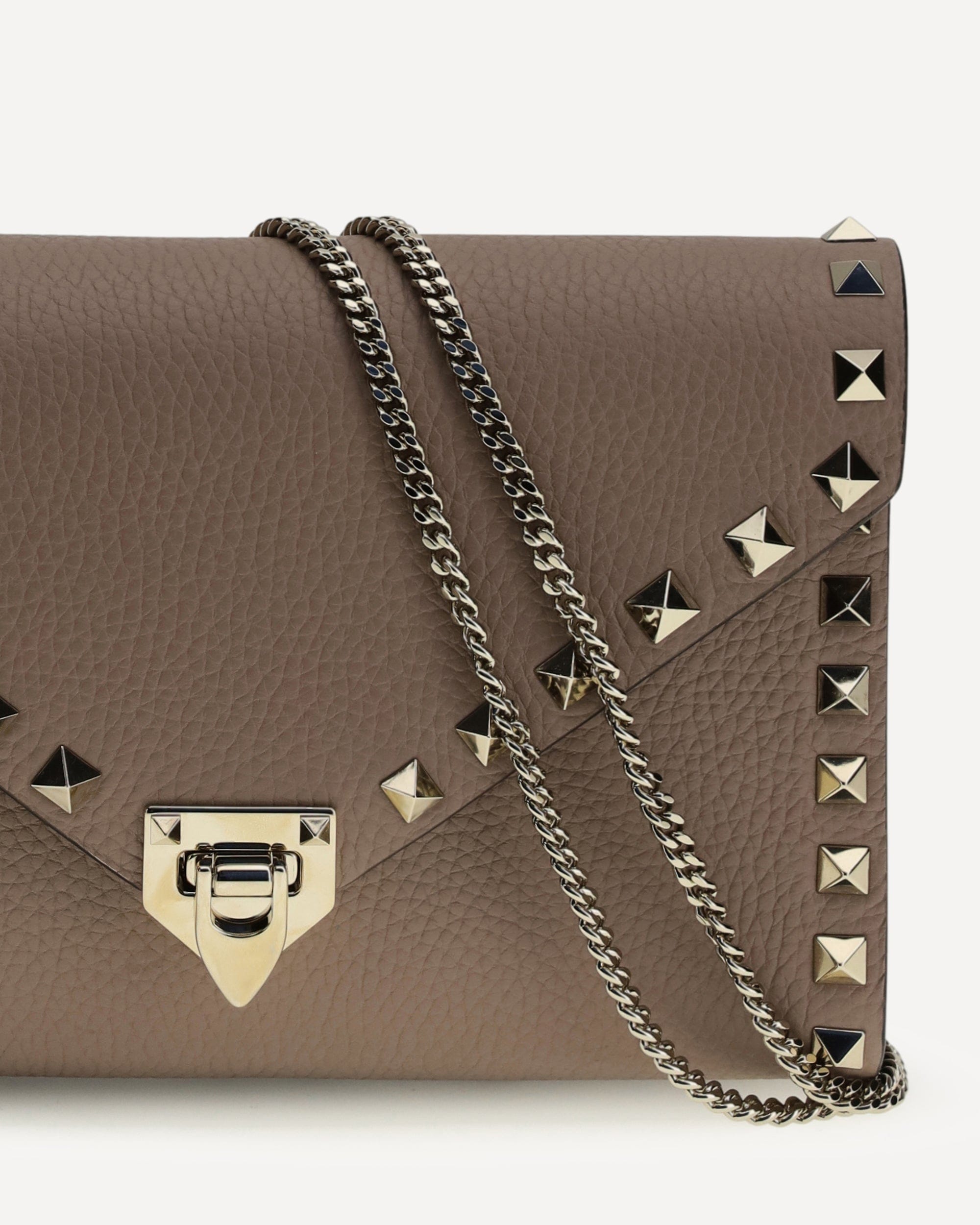Valentino Garavani Rockstud Shoulder Bag With Chain