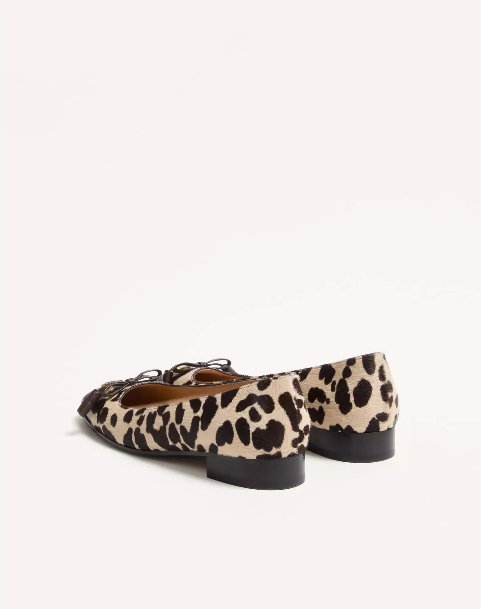 Valentino Garavani Valet Du Roi Pony-Effect 25mm Ballerina Flat Shoes