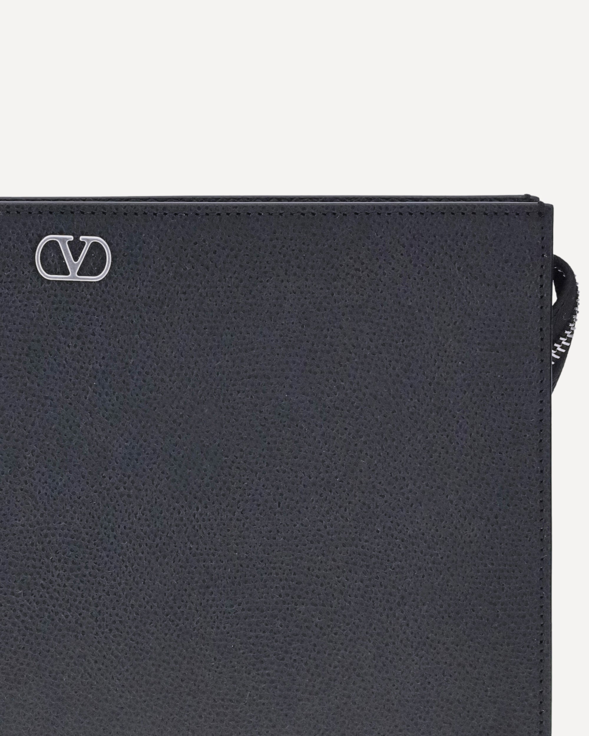 Valentino Garavani VLogo Signature Grained Calfskin Pouch