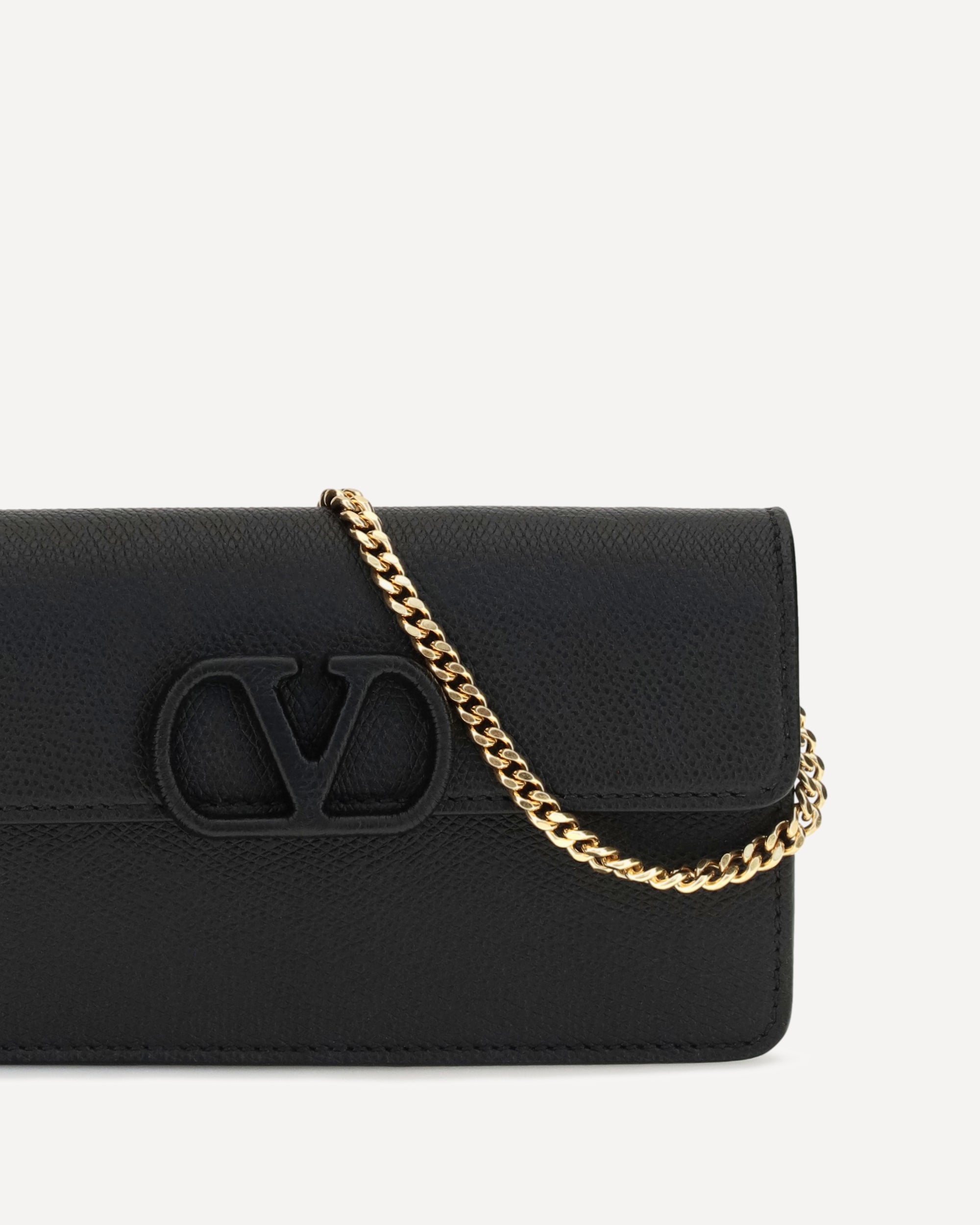 Valentino Garavani VLogo Signature Grainy Calfskin Chain Wallet